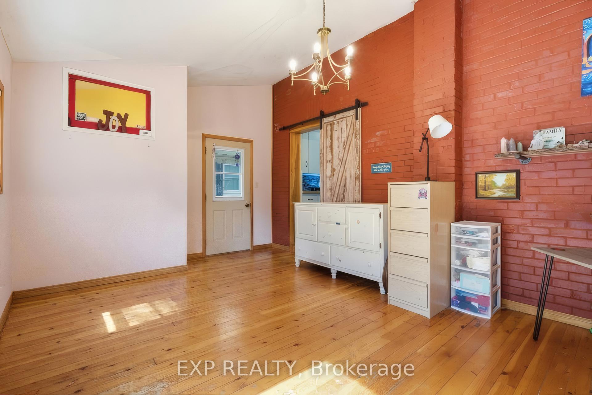 Photo 22 of 572 Downie Street, Stratford — HOMEH