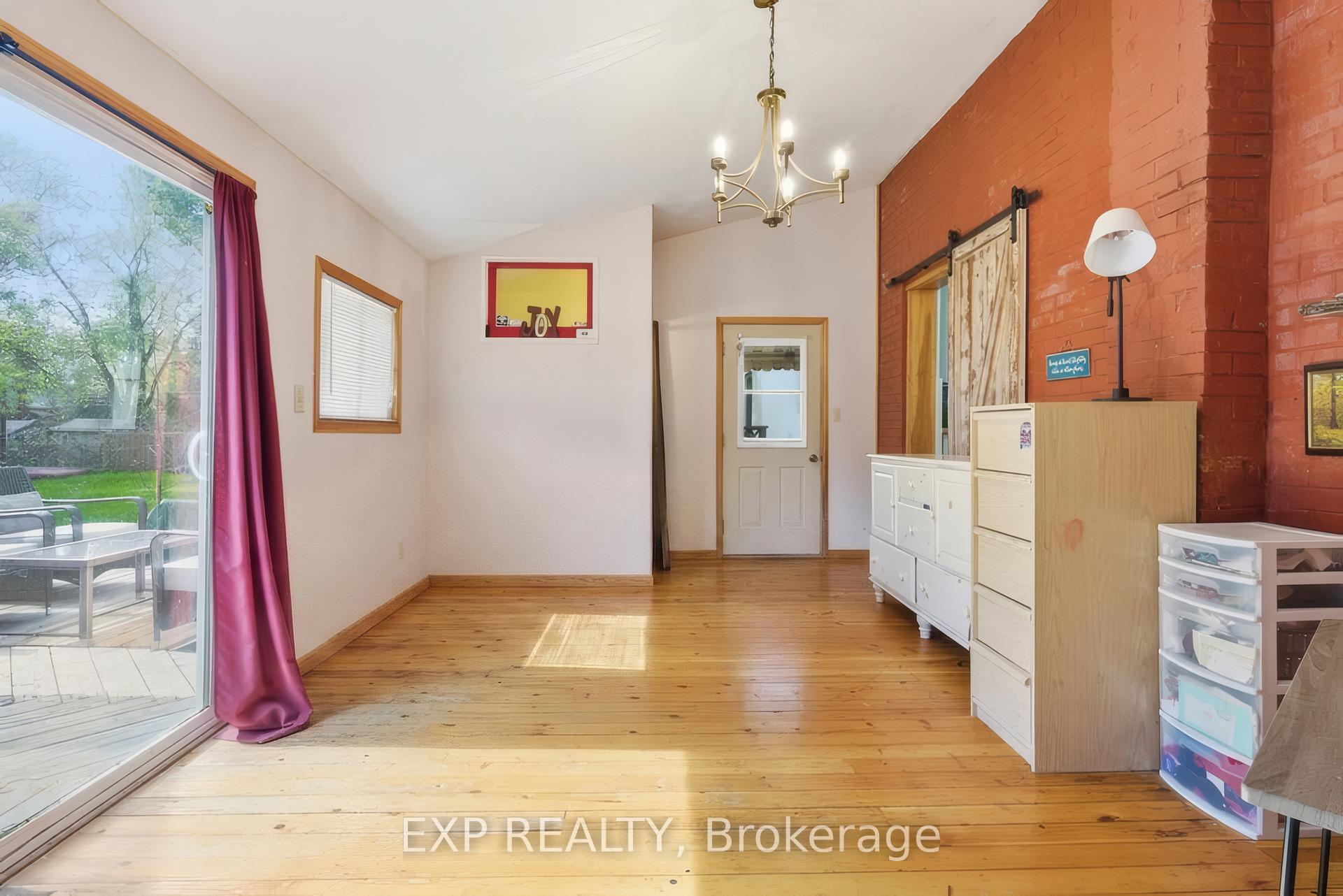 Photo 23 of 572 Downie Street, Stratford — HOMEH