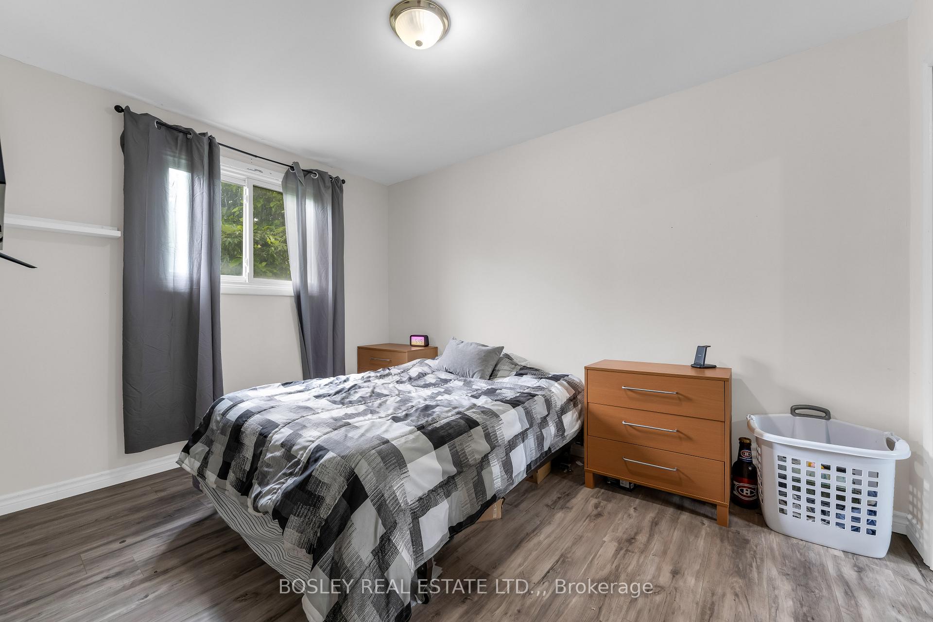 Photo 14 of 32 Grandview Drive, St. Catharines, Port Weller — HOMEH