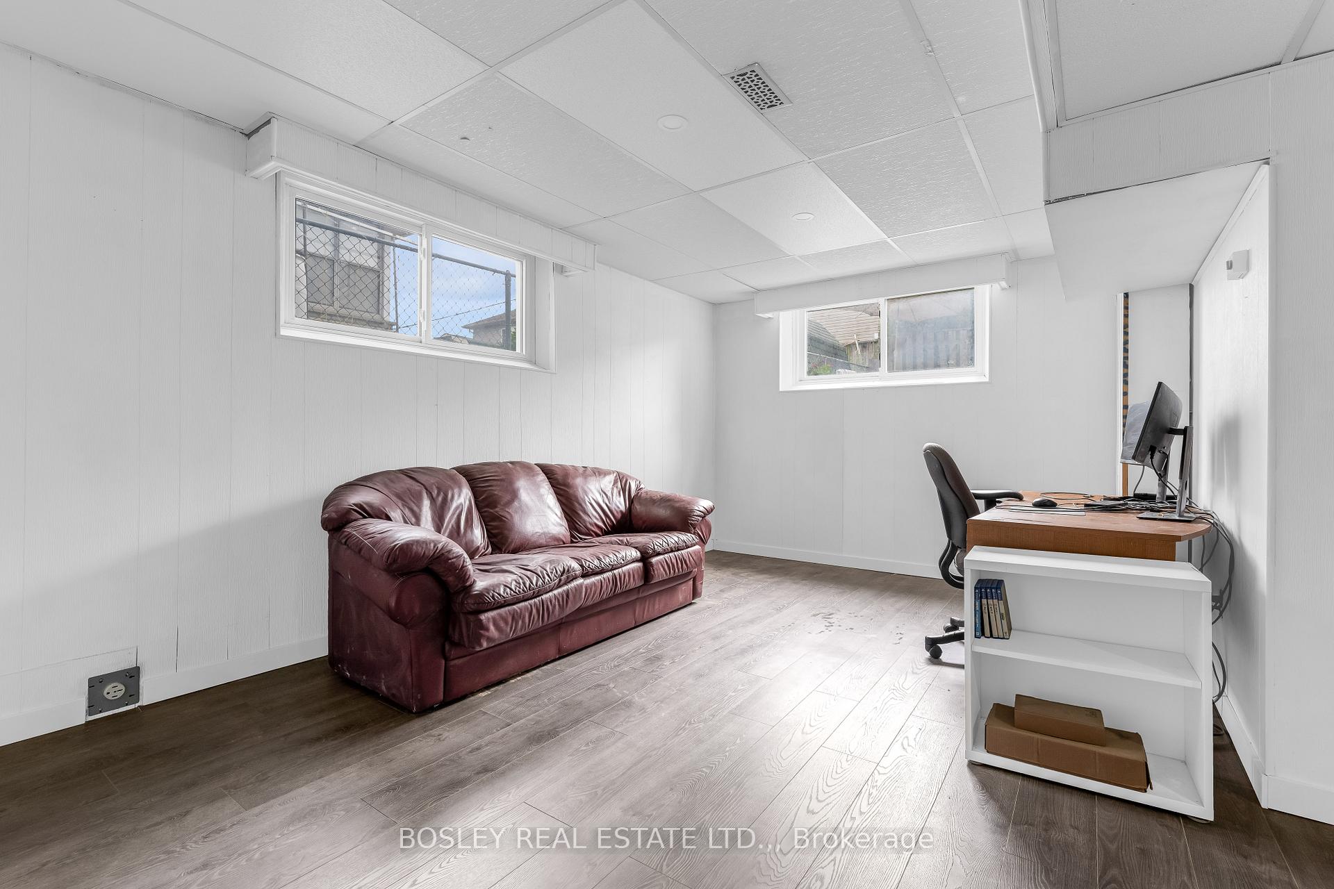 Photo 21 of 32 Grandview Drive, St. Catharines, Port Weller — HOMEH