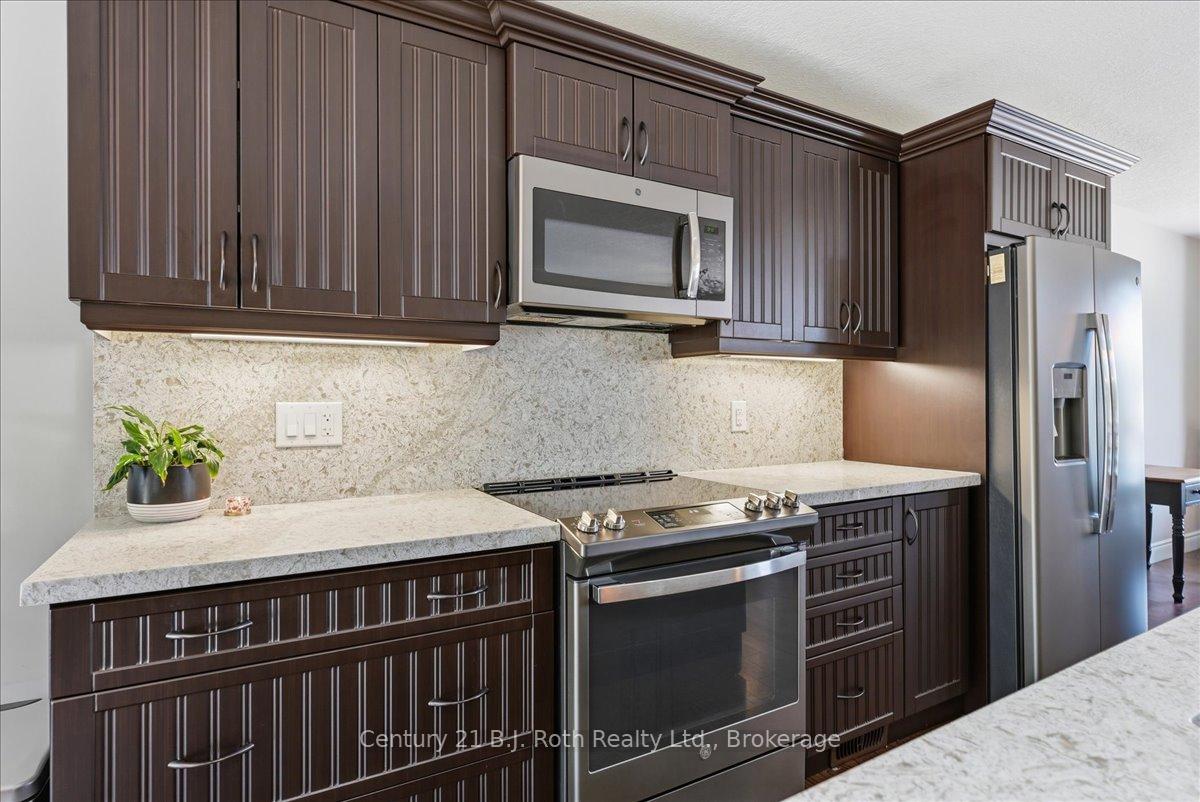 Photo 11 of 27 Ralph Dalton Boulevard, Tay, Victoria Harbour — HOMEH