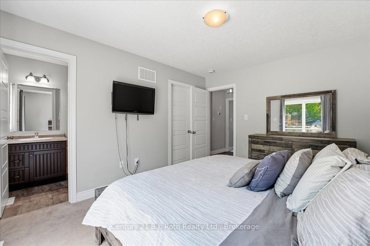 Photo 24 of 27 Ralph Dalton Boulevard, Tay, Victoria Harbour — HOMEH