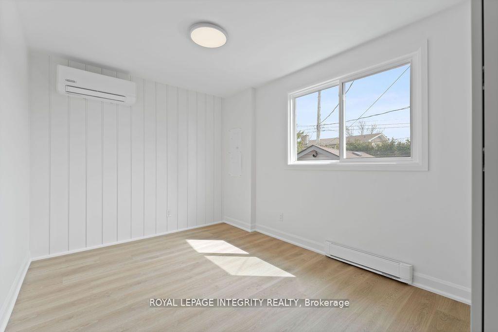 Photo 14 of Unit A, 96 Fieldrow Street, Ottawa, Meadowlands/Crestview — HOMEH