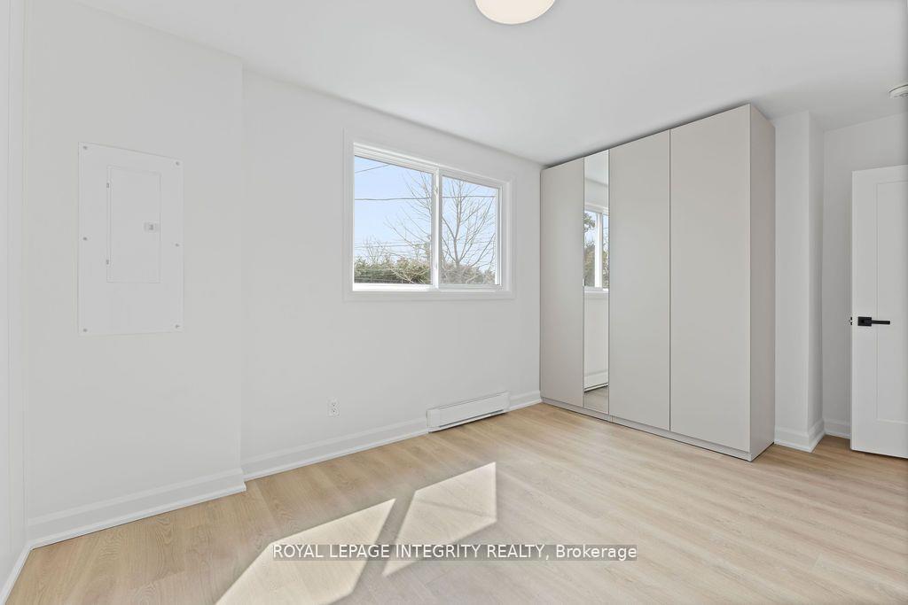 Photo 15 of Unit A, 96 Fieldrow Street, Ottawa, Meadowlands/Crestview — HOMEH