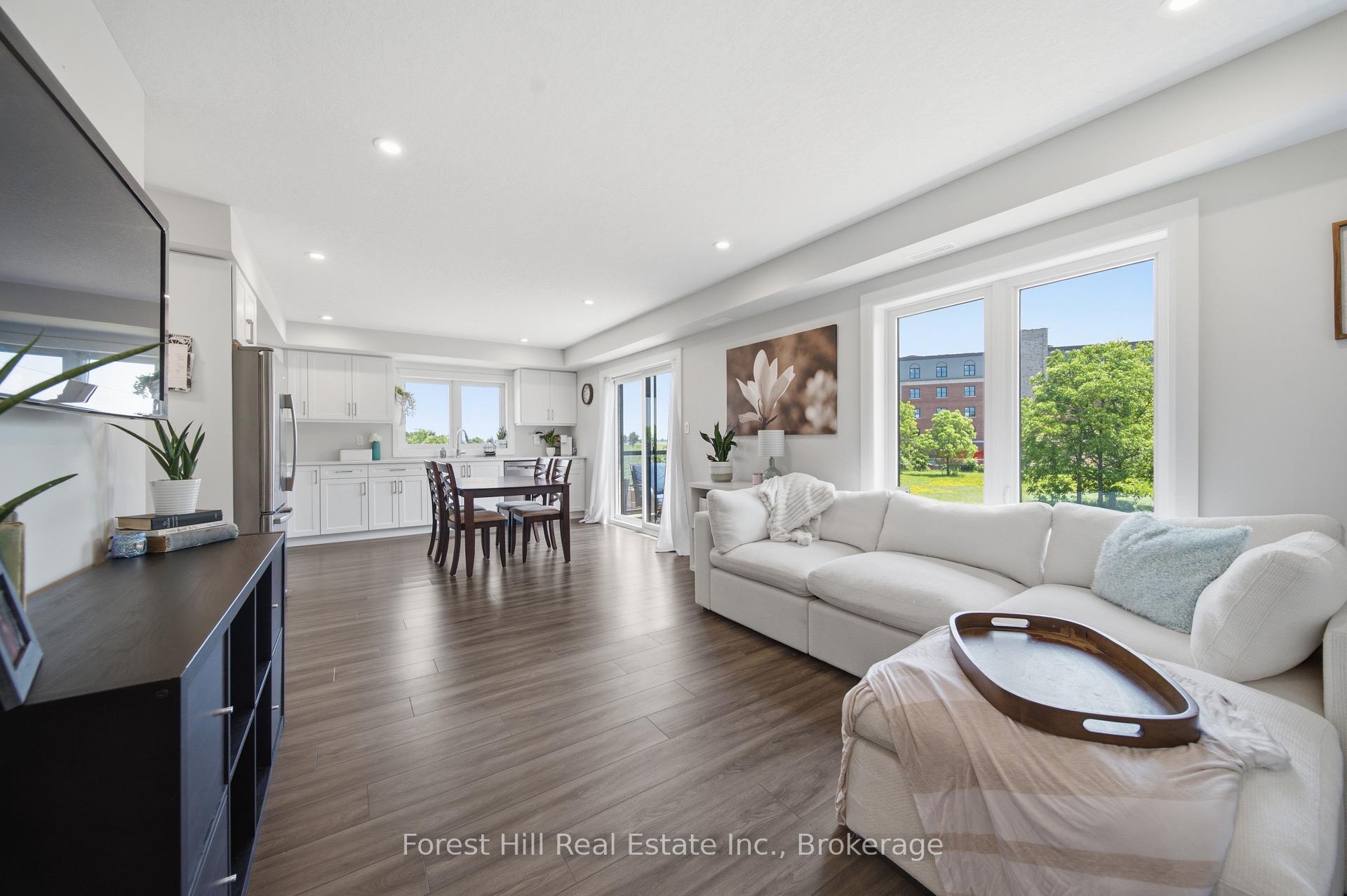 Photo 2 of Unit 21, 3202 Vivian Line, Stratford — HOMEH