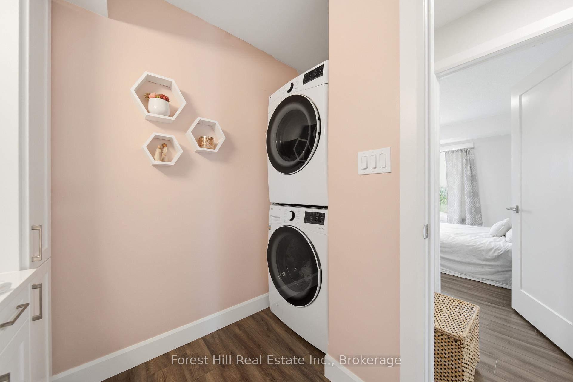 Photo 13 of Unit 21, 3202 Vivian Line, Stratford — HOMEH