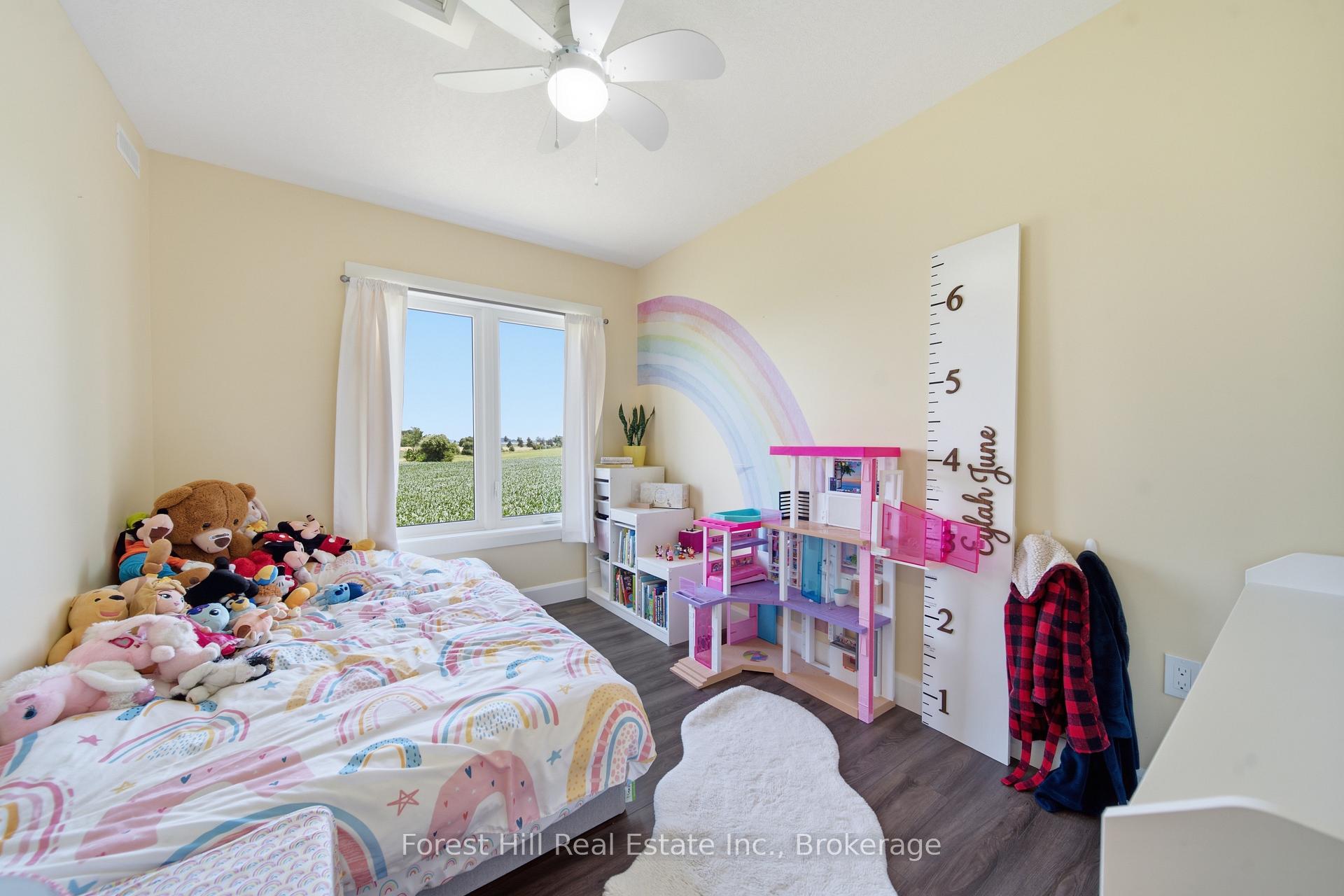 Photo 18 of Unit 21, 3202 Vivian Line, Stratford — HOMEH