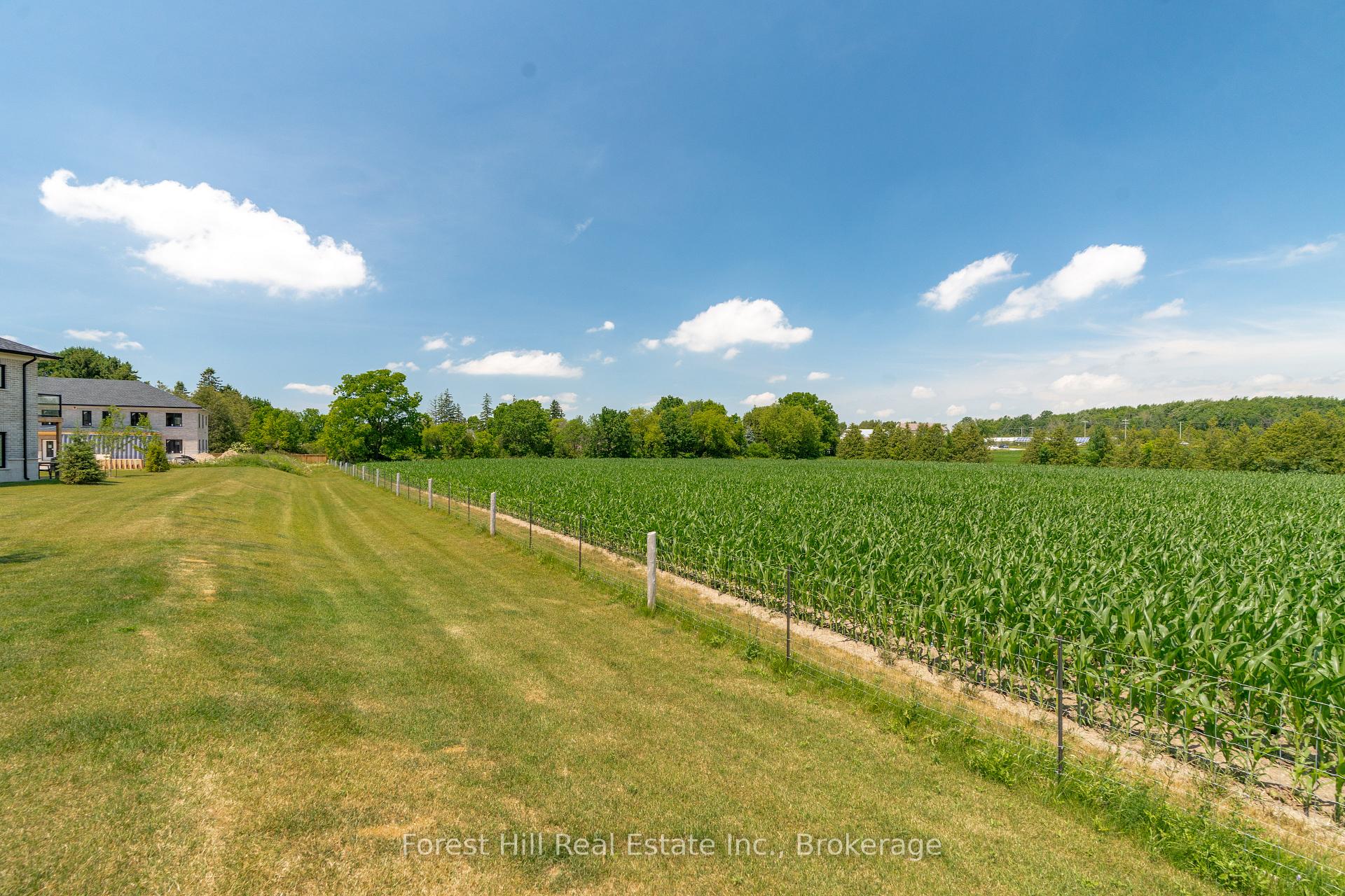 Photo 27 of Unit 21, 3202 Vivian Line, Stratford — HOMEH