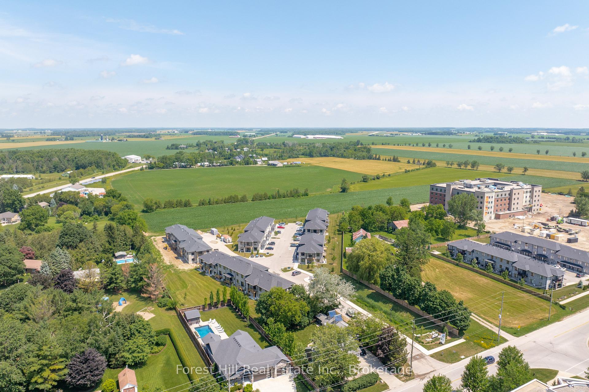 Photo 30 of Unit 21, 3202 Vivian Line, Stratford — HOMEH