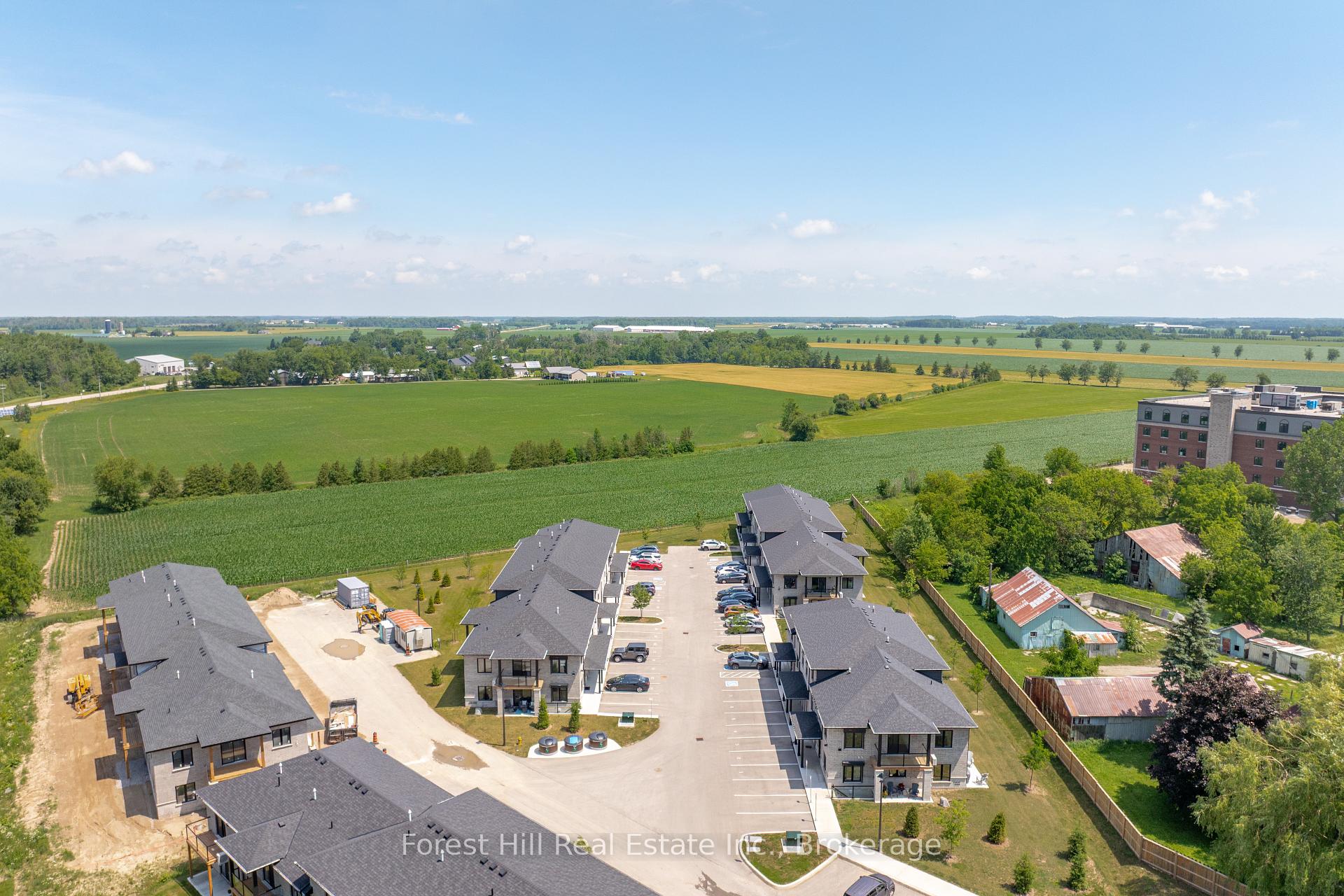 Photo 32 of Unit 21, 3202 Vivian Line, Stratford — HOMEH