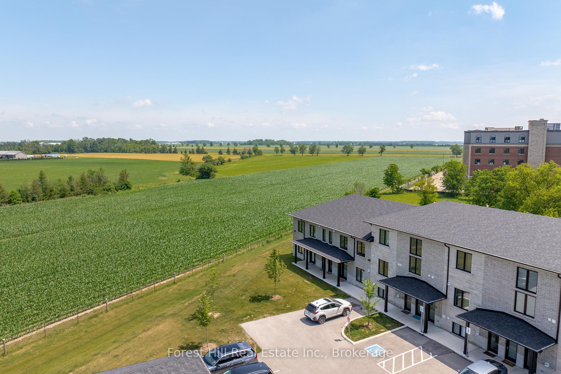 Photo 33 of Unit 21, 3202 Vivian Line, Stratford — HOMEH