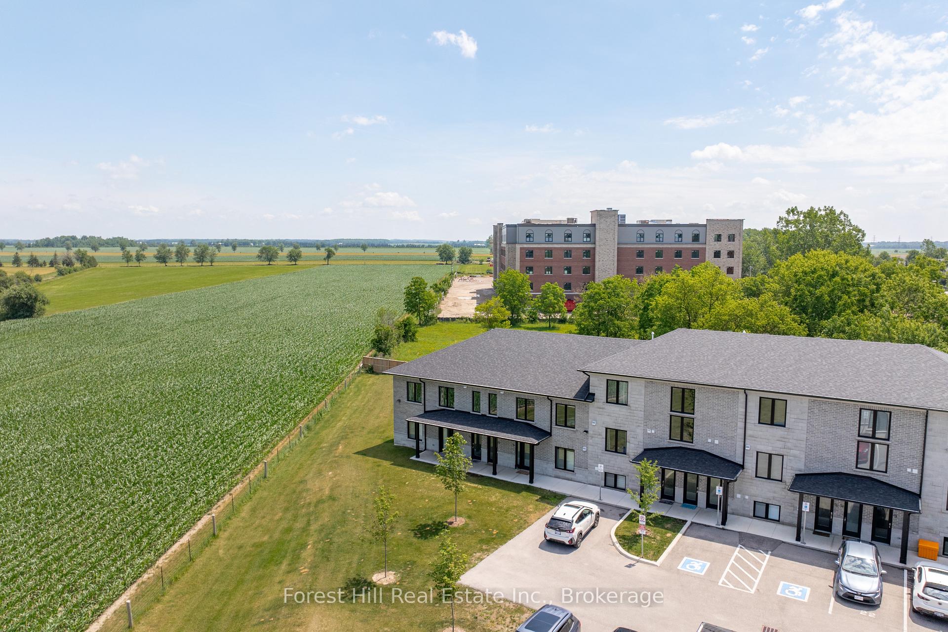 Photo 34 of Unit 21, 3202 Vivian Line, Stratford — HOMEH