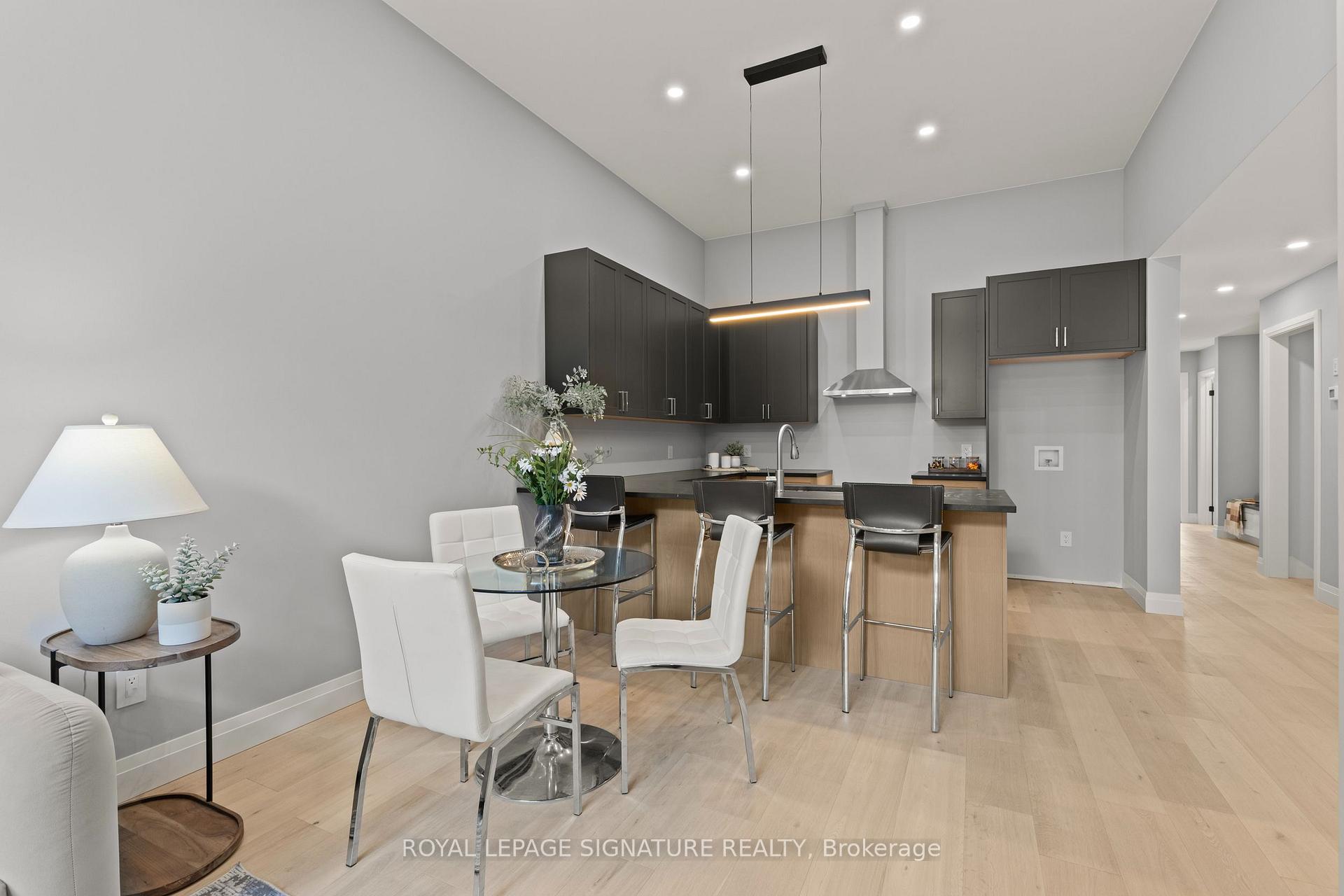 Photo 10 of 141 King Edward Street, Brant, Paris — HOMEH