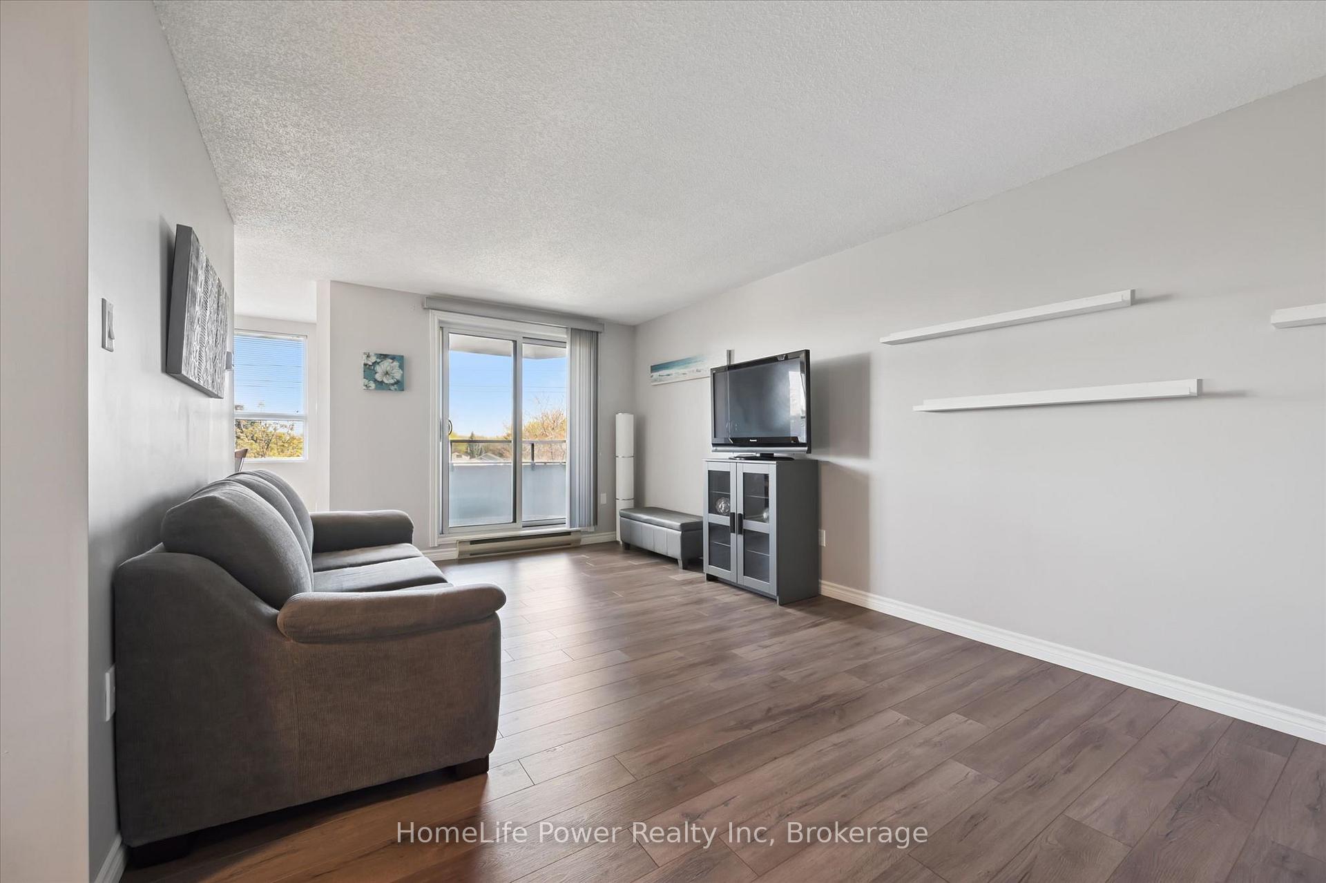 Photo 13 of Unit 403, 200 Jamieson Parkway, Cambridge, Grow Community Centre — HOMEH
