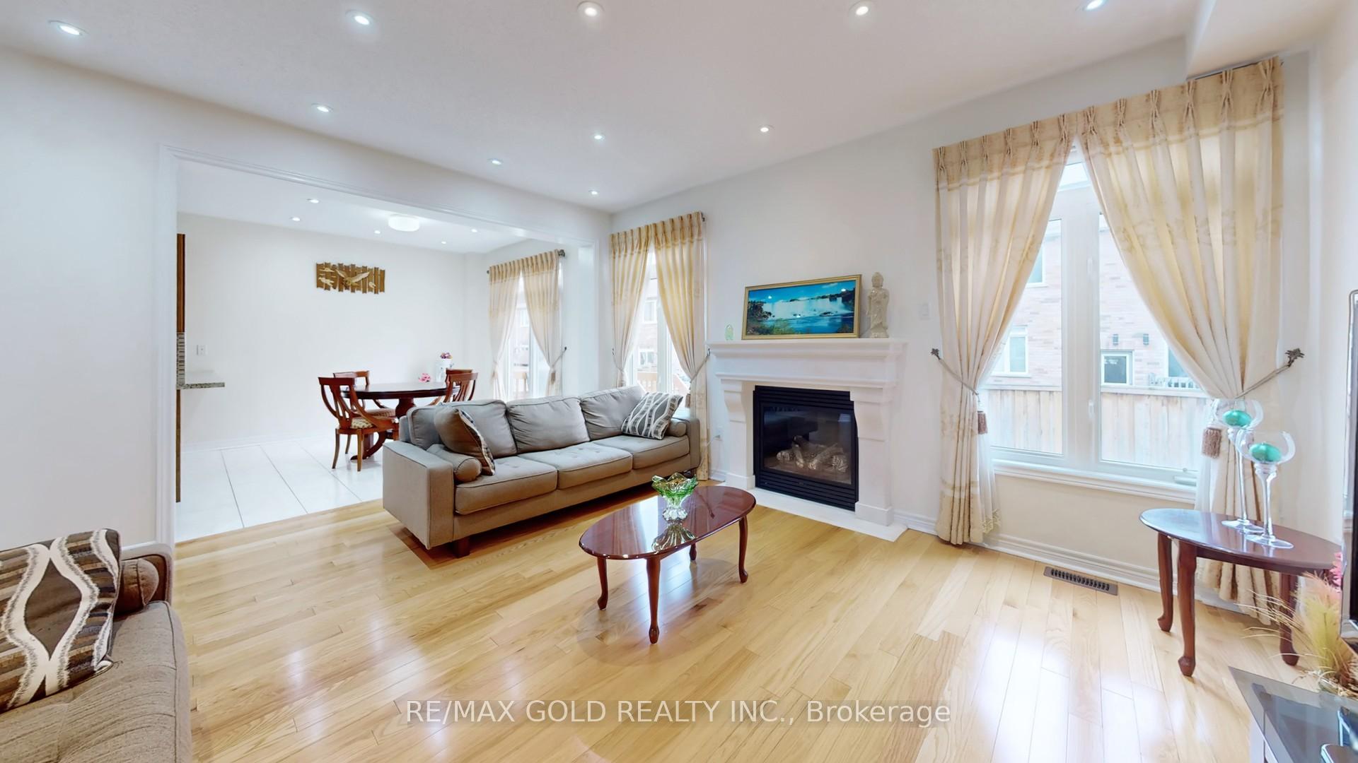 Photo 14 of 18 Kawana Road, Brampton, Bram West — HOMEH