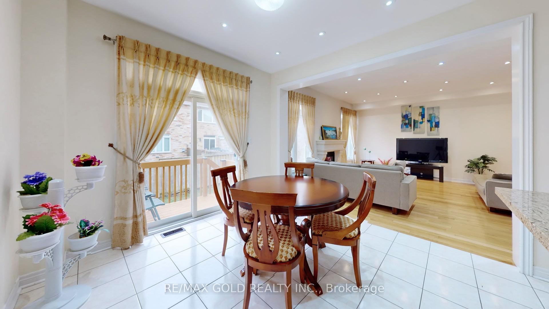 Photo 18 of 18 Kawana Road, Brampton, Bram West — HOMEH