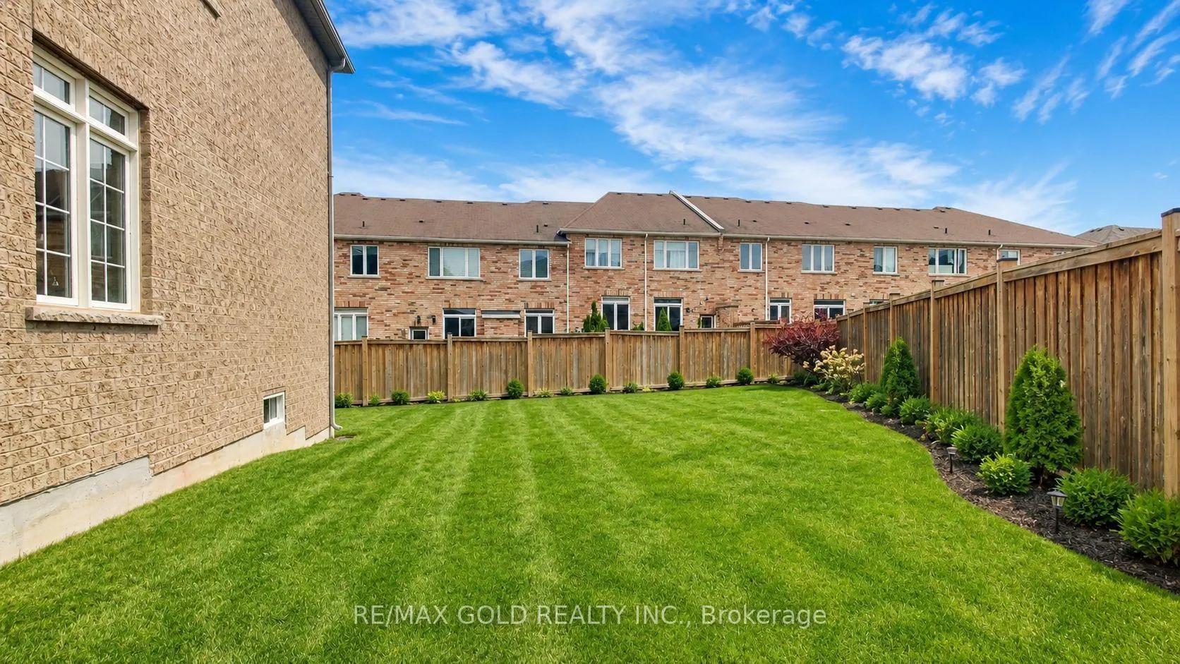 Photo 47 of 18 Kawana Road, Brampton, Bram West — HOMEH