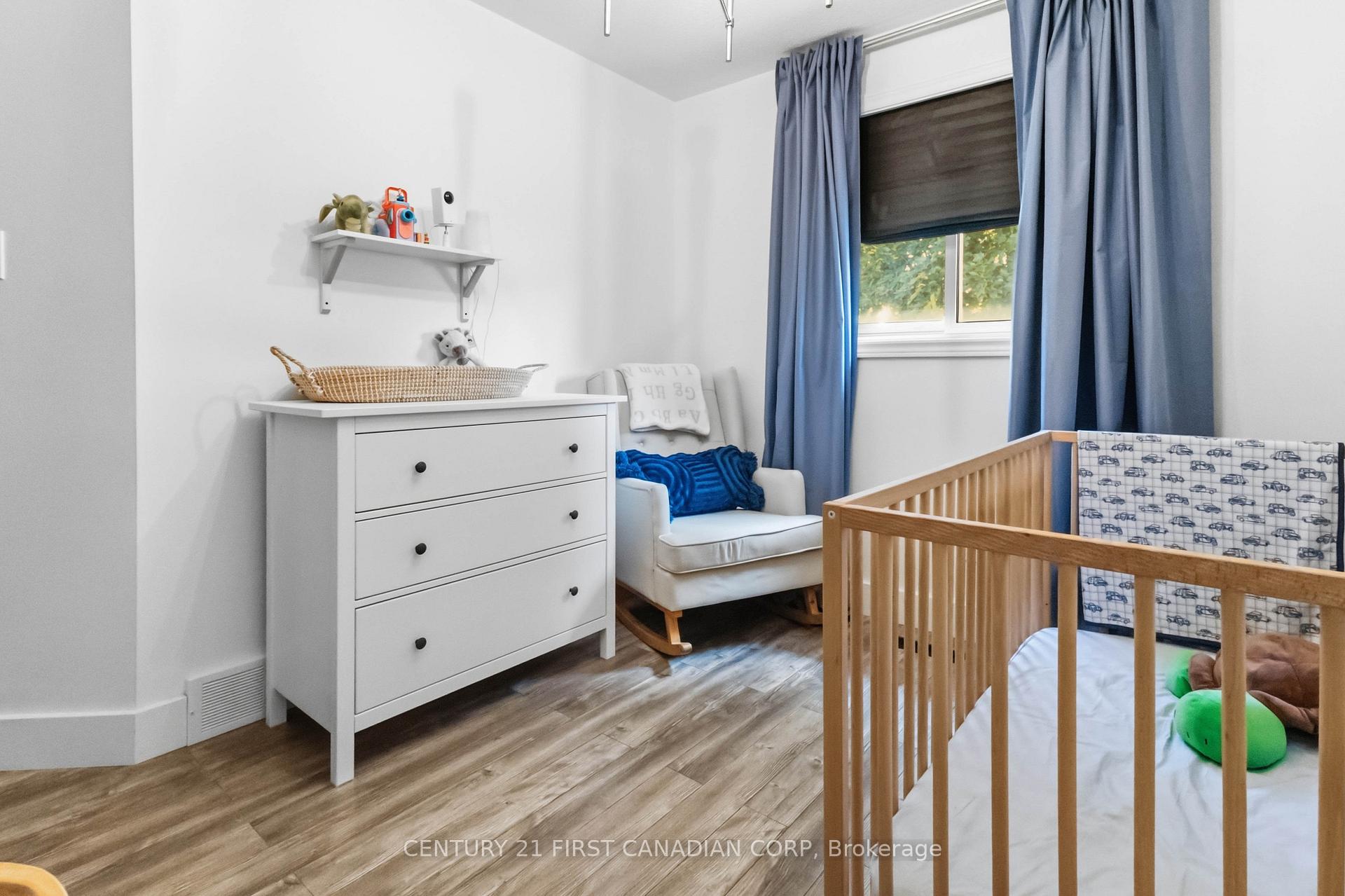 Photo 24 of 30 Trapper Street, London, East P — HOMEH