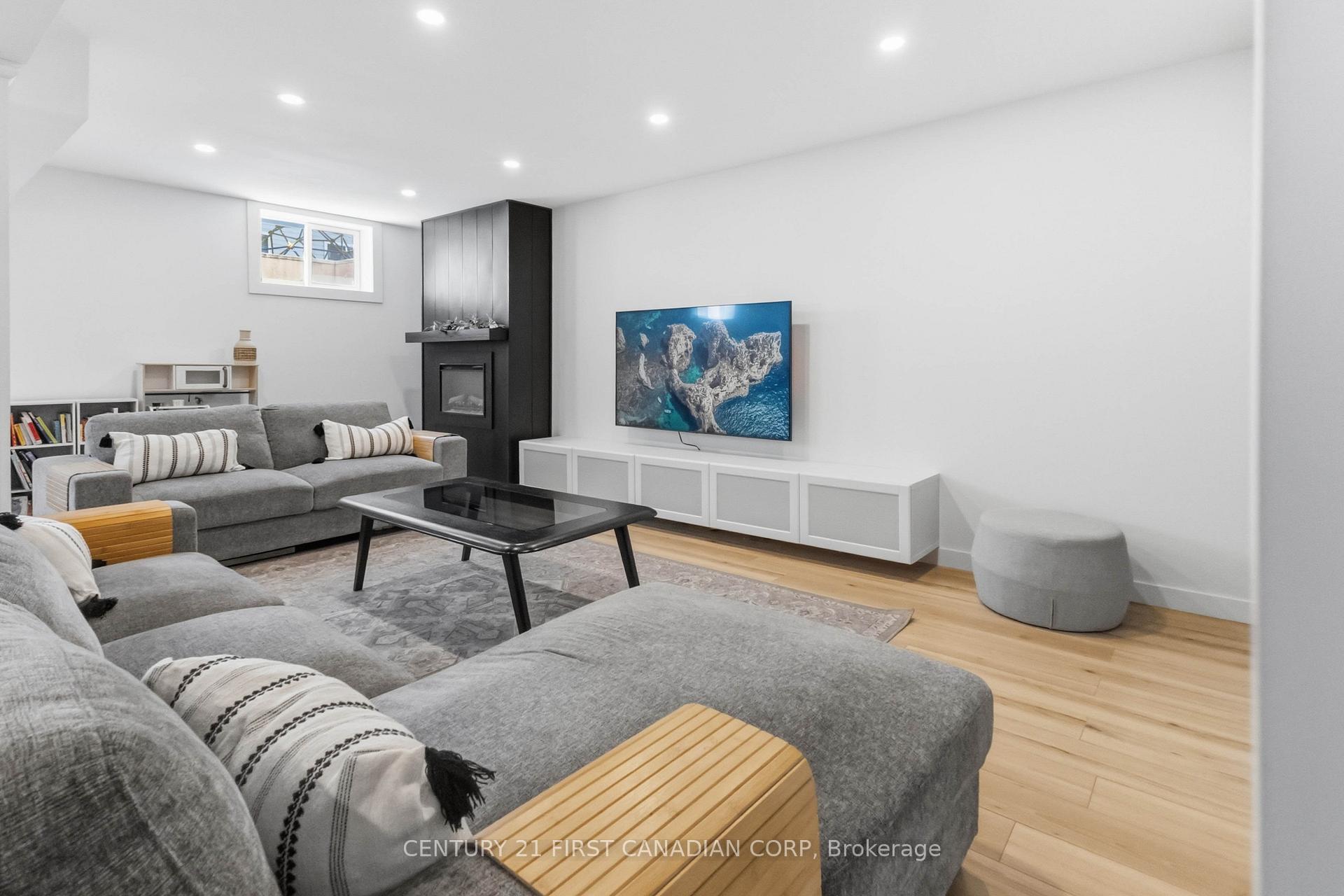 Photo 29 of 30 Trapper Street, London, East P — HOMEH