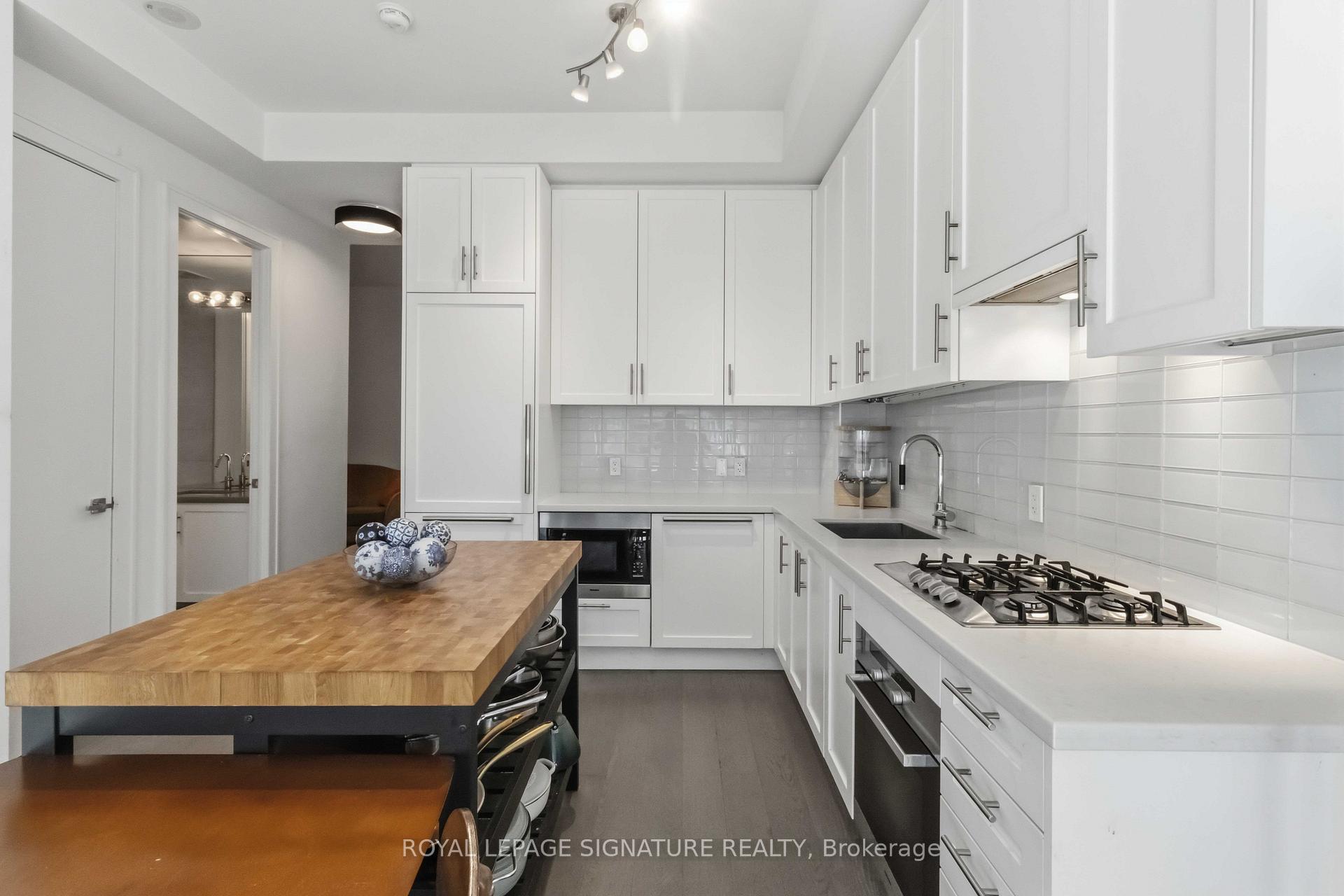 Photo 5 of Unit 518, 29 Queens Quay E, Toronto, Waterfront Communities — HOMEH