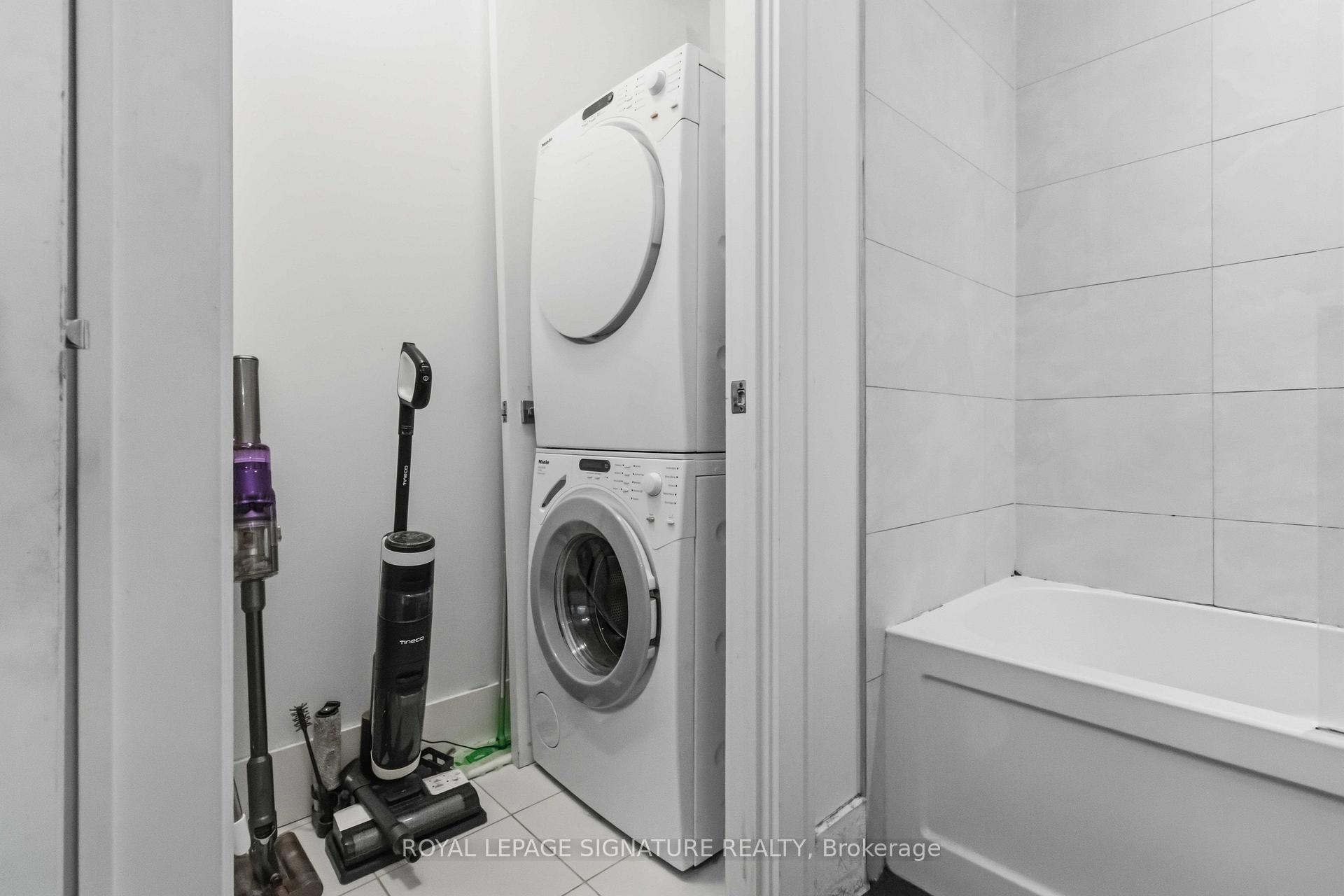Photo 15 of Unit 518, 29 Queens Quay E, Toronto, Waterfront Communities — HOMEH