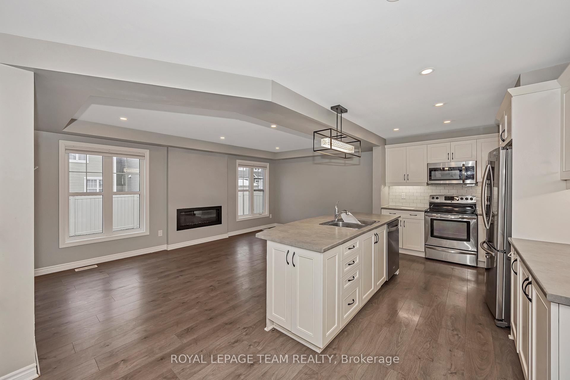 Photo 7 of 659 Pearl Dace Crescent, Ottawa, Barrhaven - Half Moon Bay — HOMEH