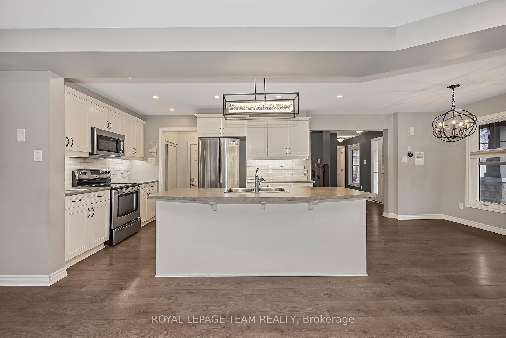 Photo 9 of 659 Pearl Dace Crescent, Ottawa, Barrhaven - Half Moon Bay — HOMEH