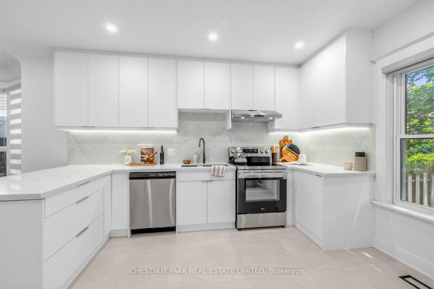 Photo 13 of 89 Dearbourne Avenue, Toronto, North Riverdale — HOMEH