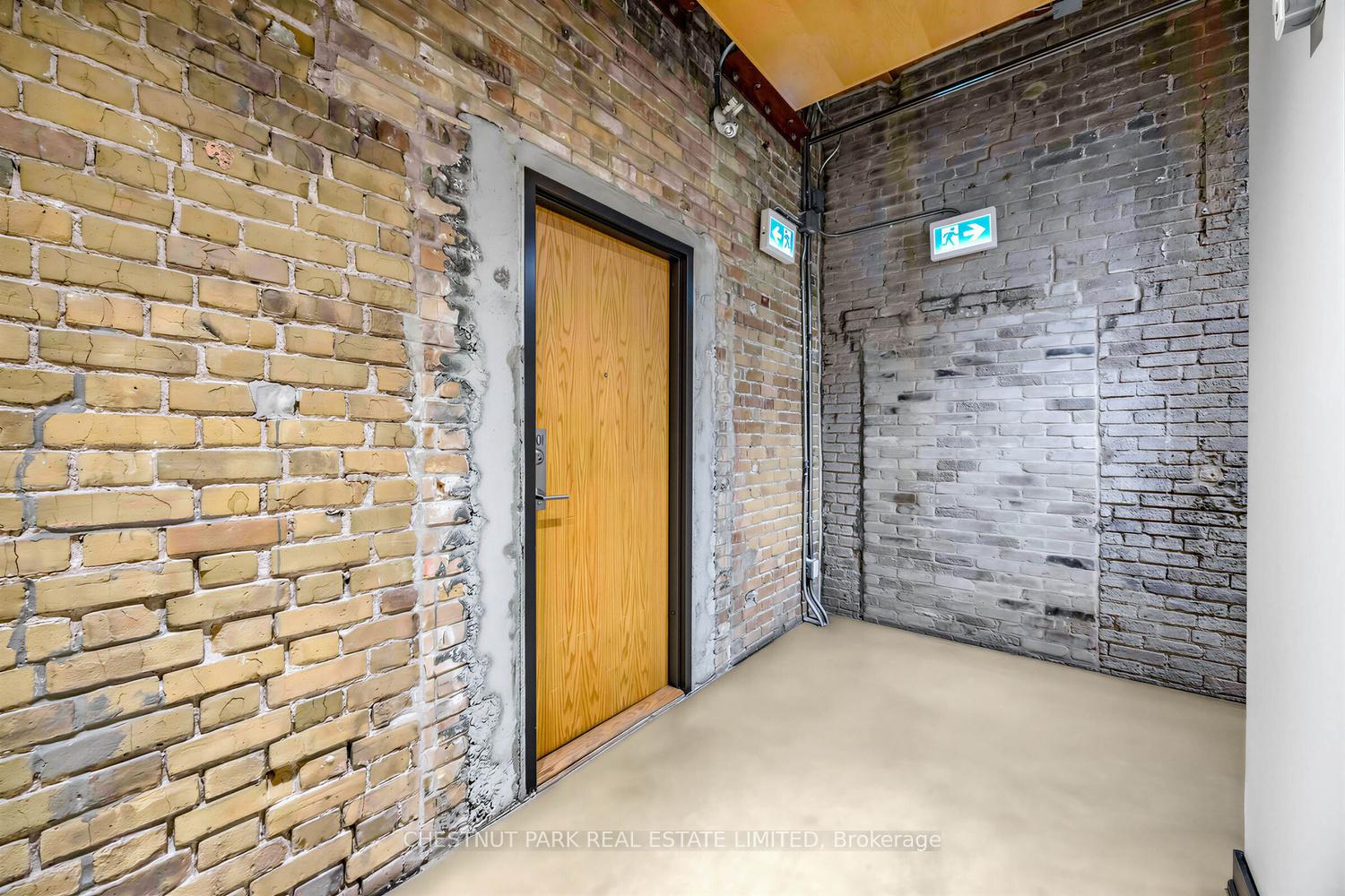 Photo 7 of Unit 301, 363 Sorauren Avenue, Toronto, Roncesvalles — HOMEH