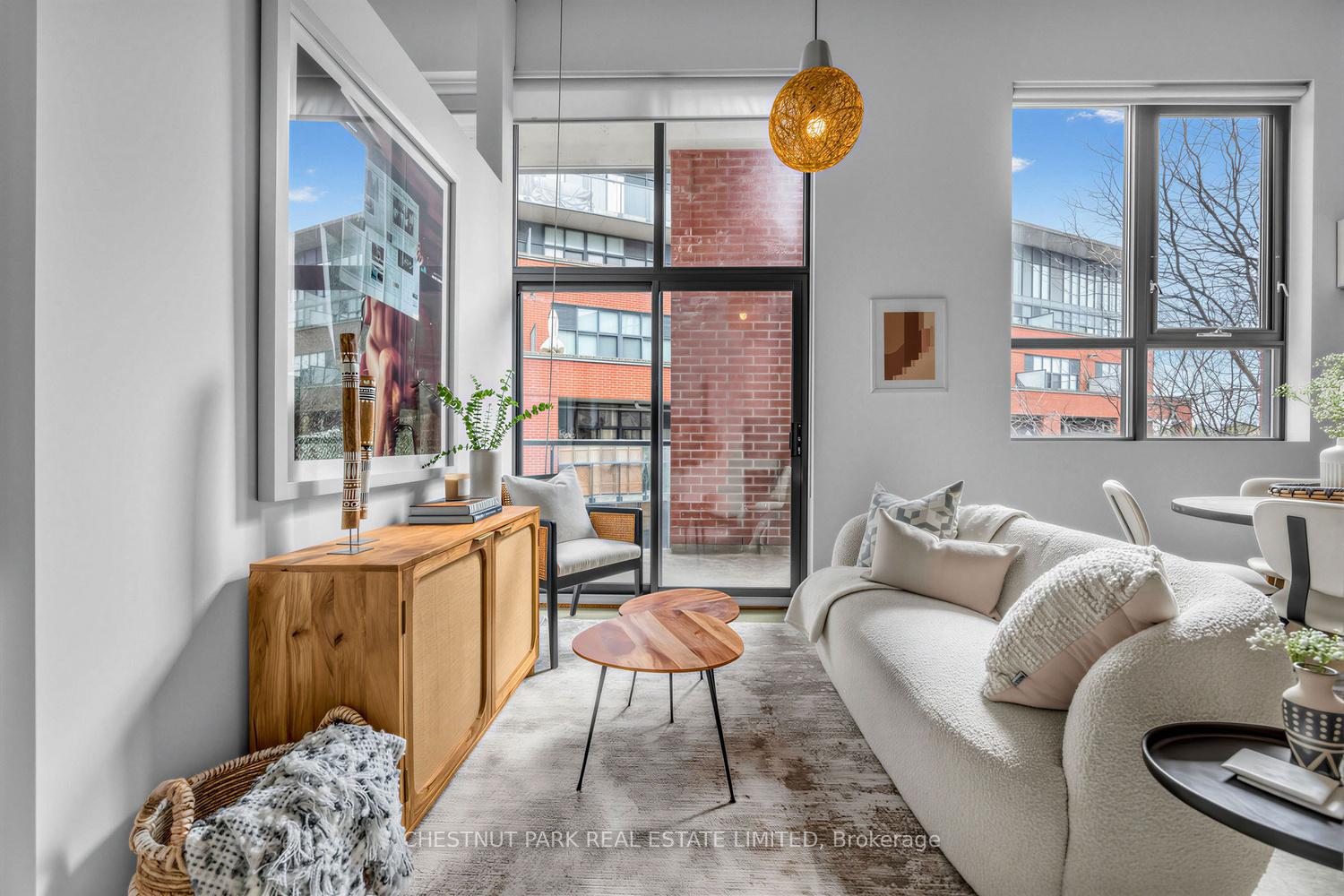 Photo 8 of Unit 301, 363 Sorauren Avenue, Toronto, Roncesvalles — HOMEH