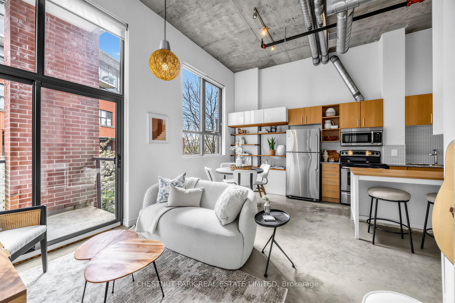 Photo 9 of Unit 301, 363 Sorauren Avenue, Toronto, Roncesvalles — HOMEH