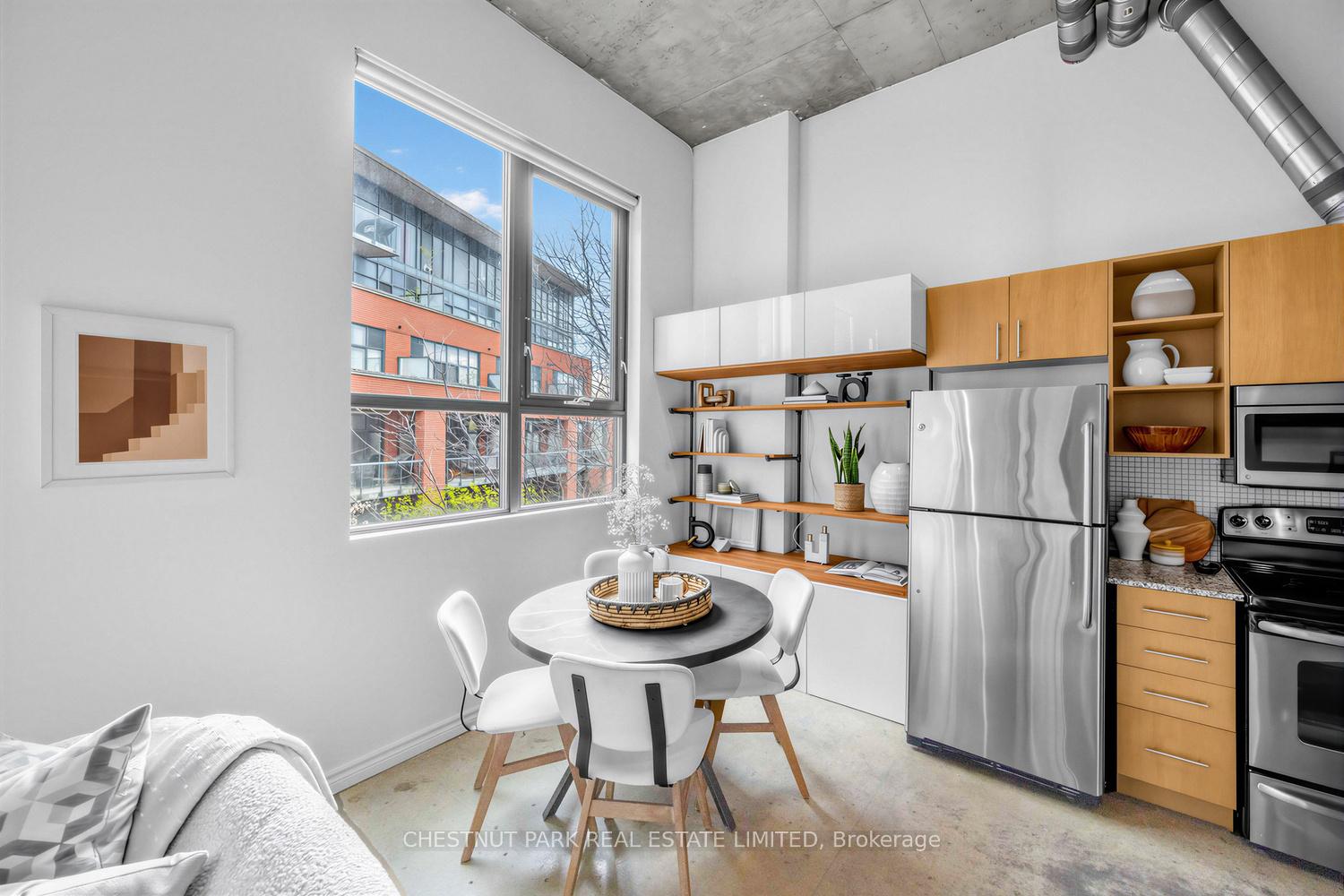 Photo 10 of Unit 301, 363 Sorauren Avenue, Toronto, Roncesvalles — HOMEH