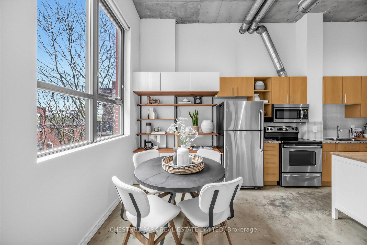 Photo 17 of Unit 301, 363 Sorauren Avenue, Toronto, Roncesvalles — HOMEH