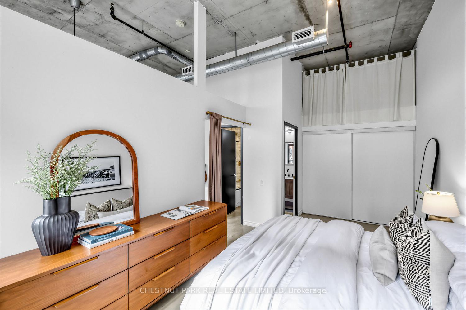 Photo 21 of Unit 301, 363 Sorauren Avenue, Toronto, Roncesvalles — HOMEH