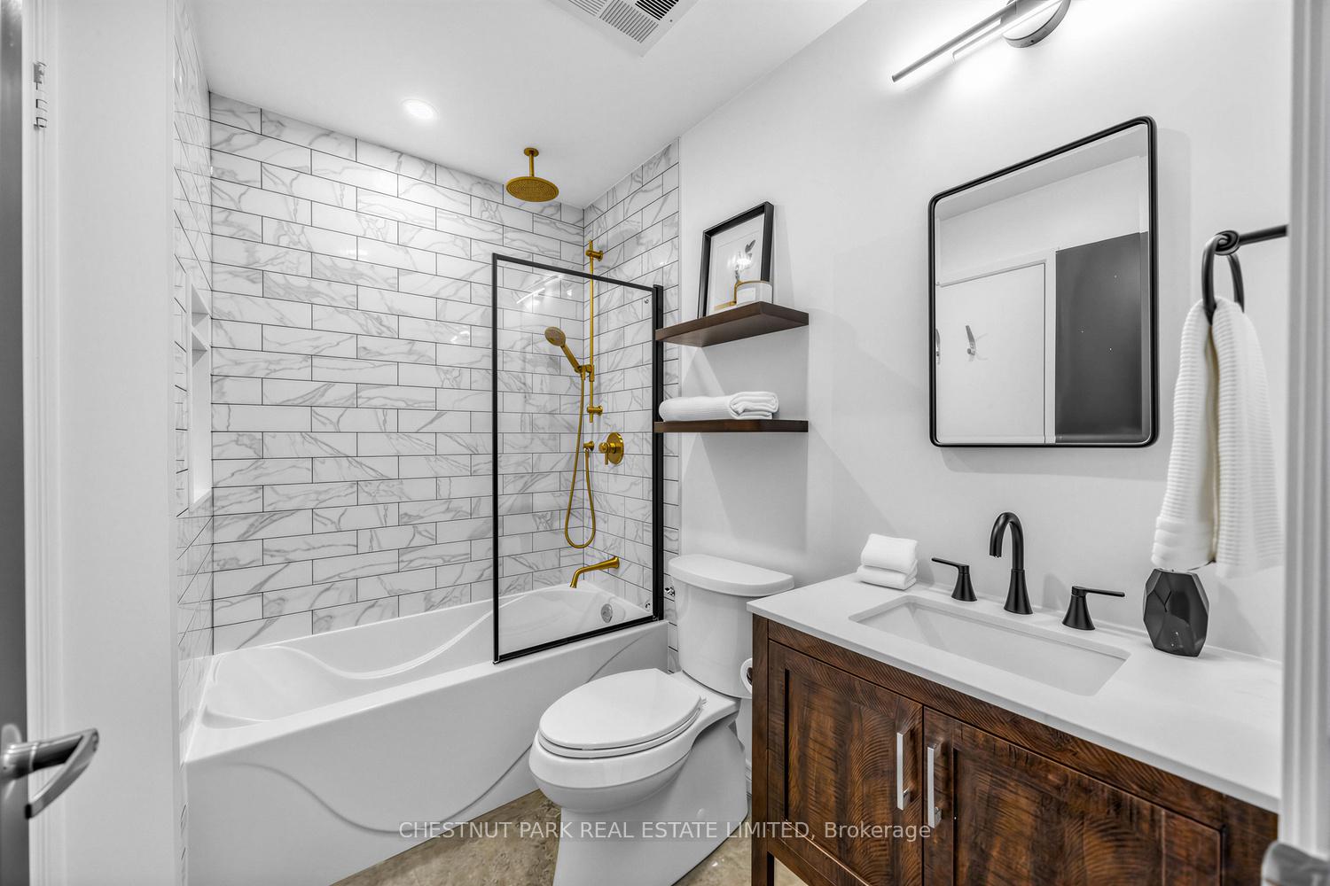 Photo 22 of Unit 301, 363 Sorauren Avenue, Toronto, Roncesvalles — HOMEH
