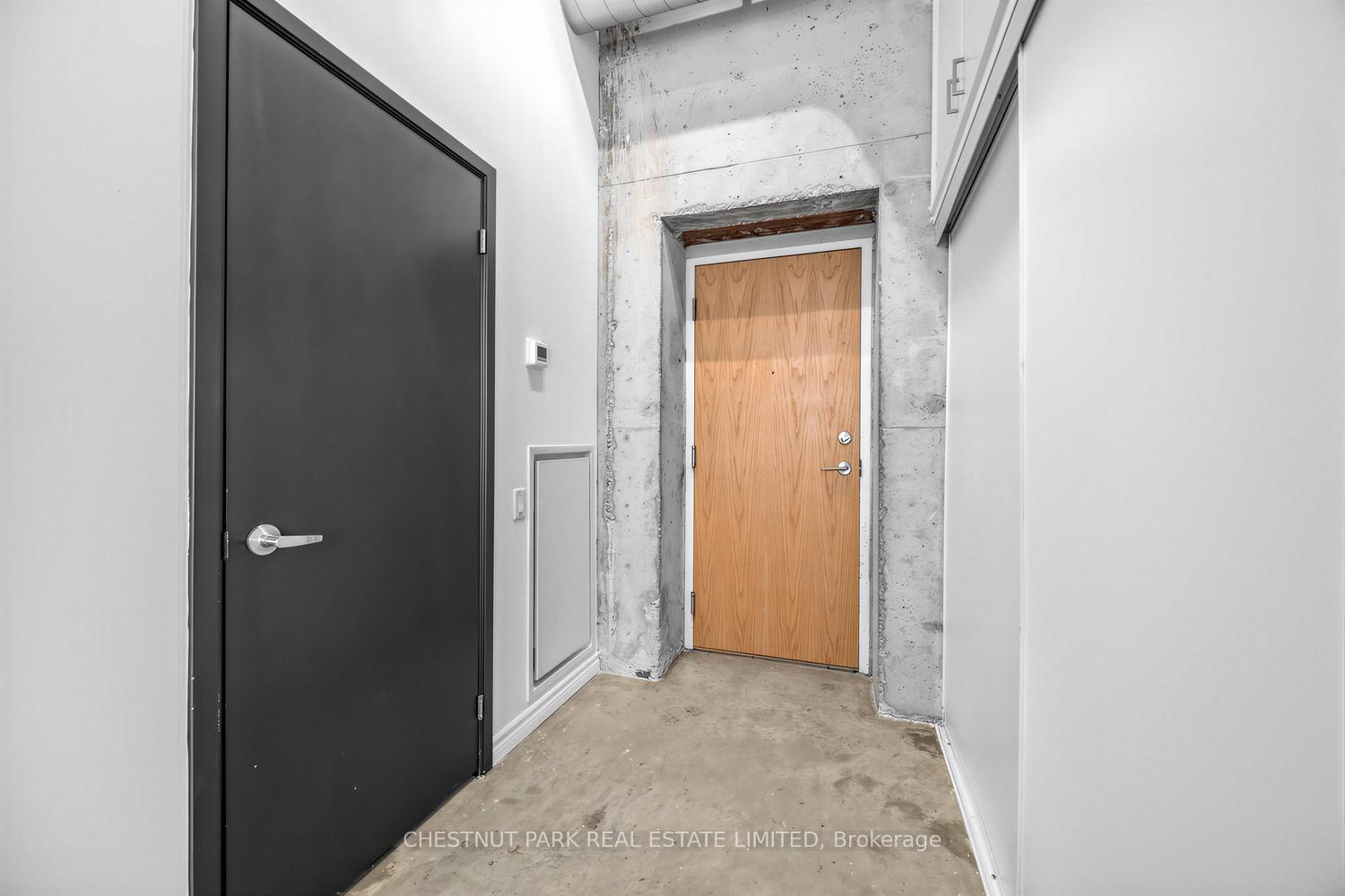 Photo 24 of Unit 301, 363 Sorauren Avenue, Toronto, Roncesvalles — HOMEH