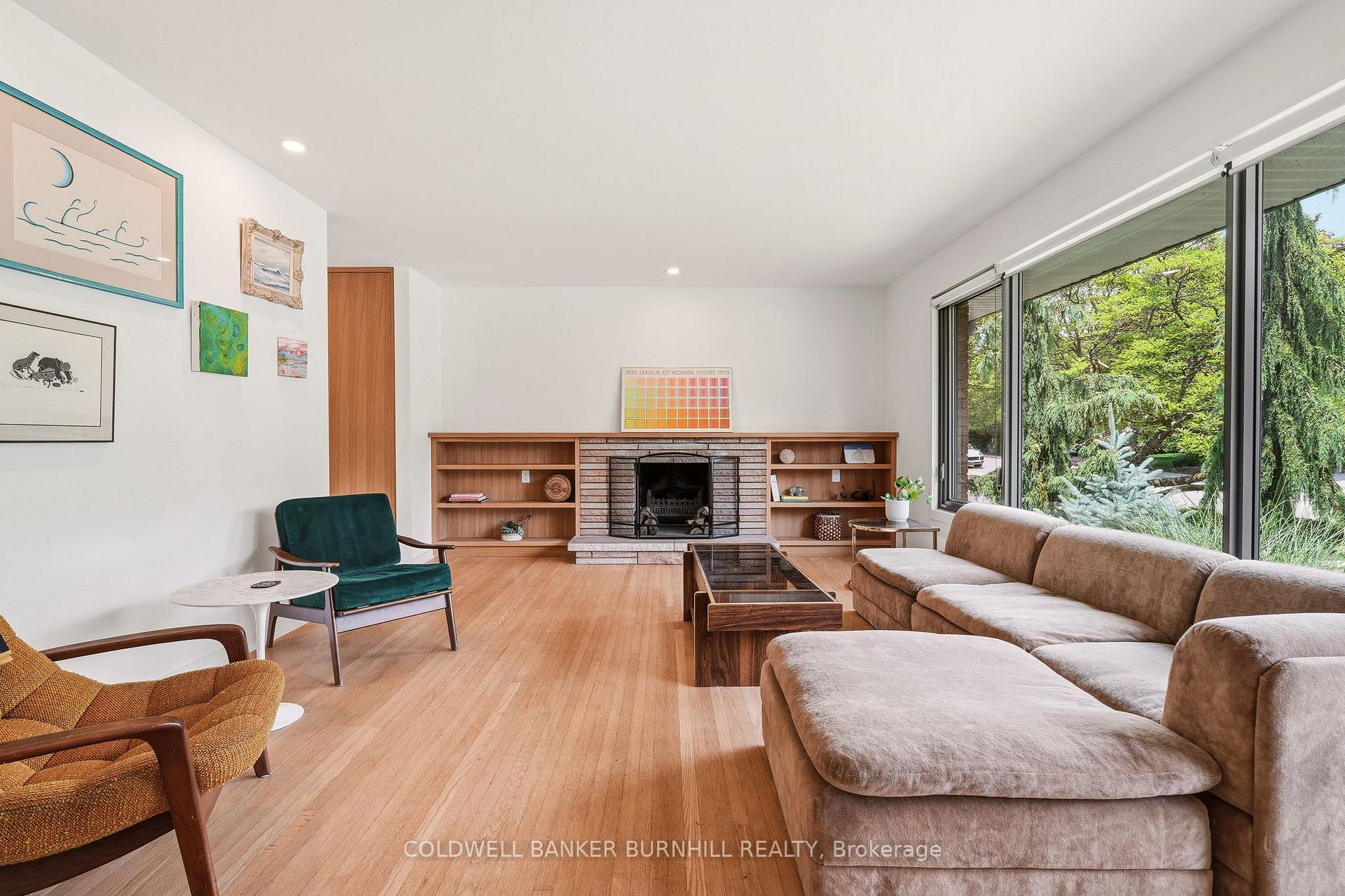 Photo 10 of 332 Newbold Court, Burlington, Brant — HOMEH