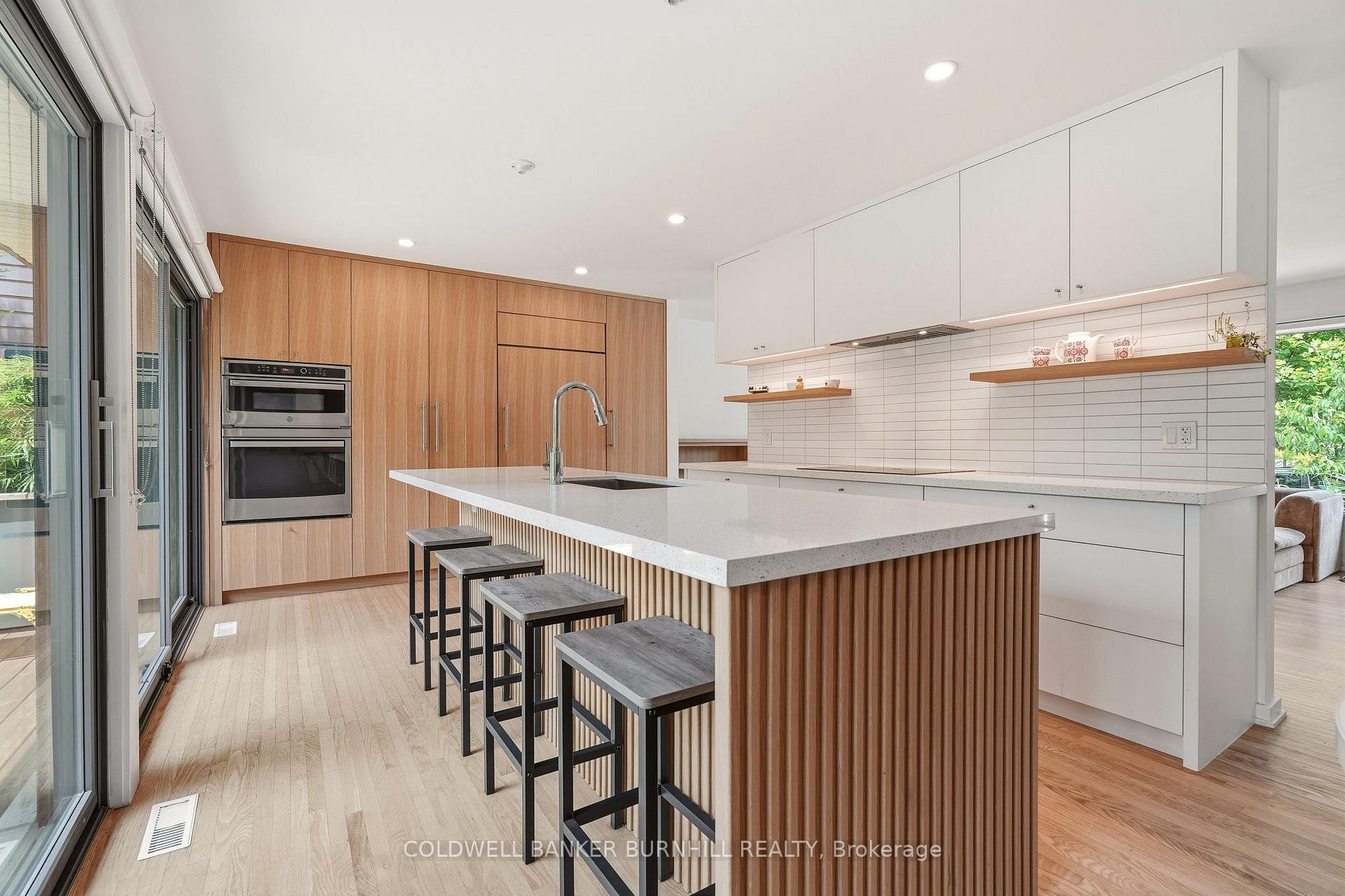 Photo 14 of 332 Newbold Court, Burlington, Brant — HOMEH