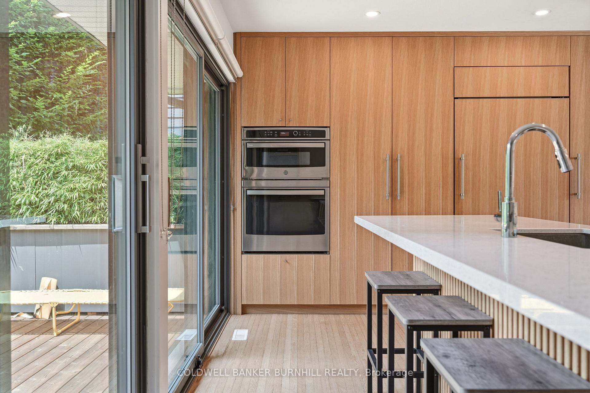 Photo 15 of 332 Newbold Court, Burlington, Brant — HOMEH