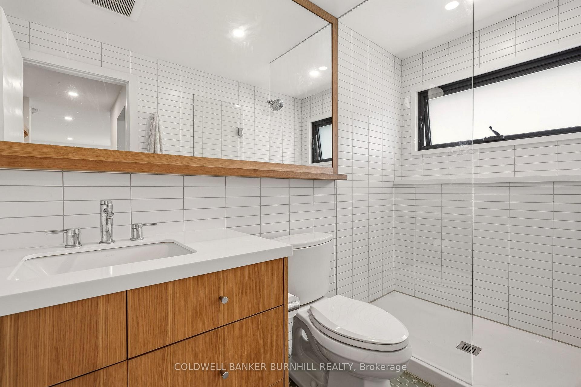Photo 26 of 332 Newbold Court, Burlington, Brant — HOMEH