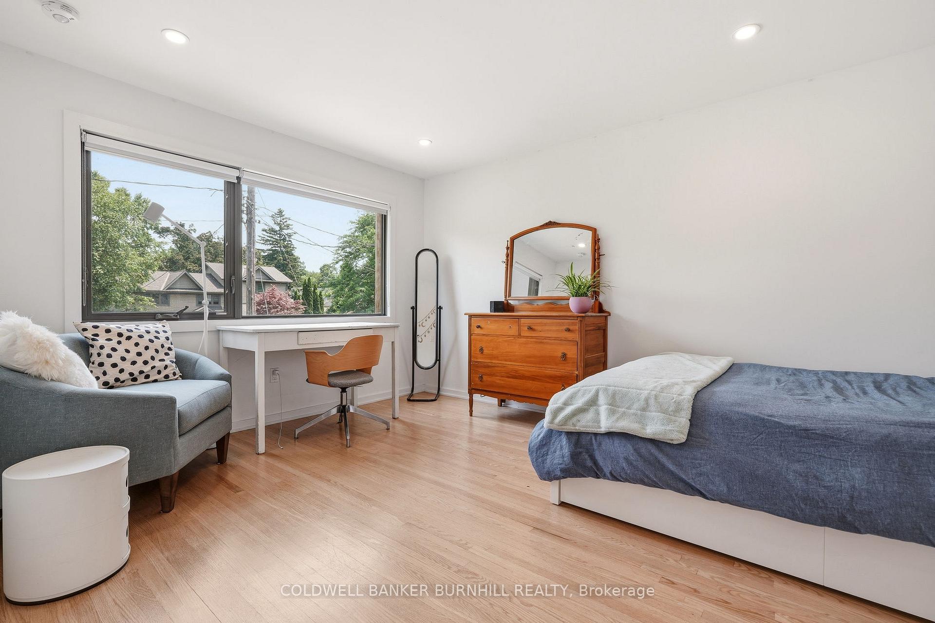 Photo 27 of 332 Newbold Court, Burlington, Brant — HOMEH