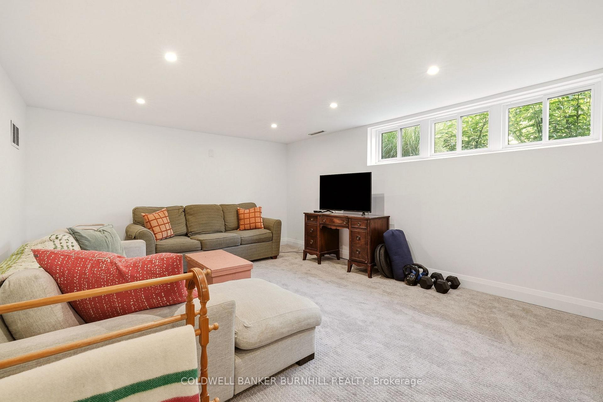 Photo 35 of 332 Newbold Court, Burlington, Brant — HOMEH