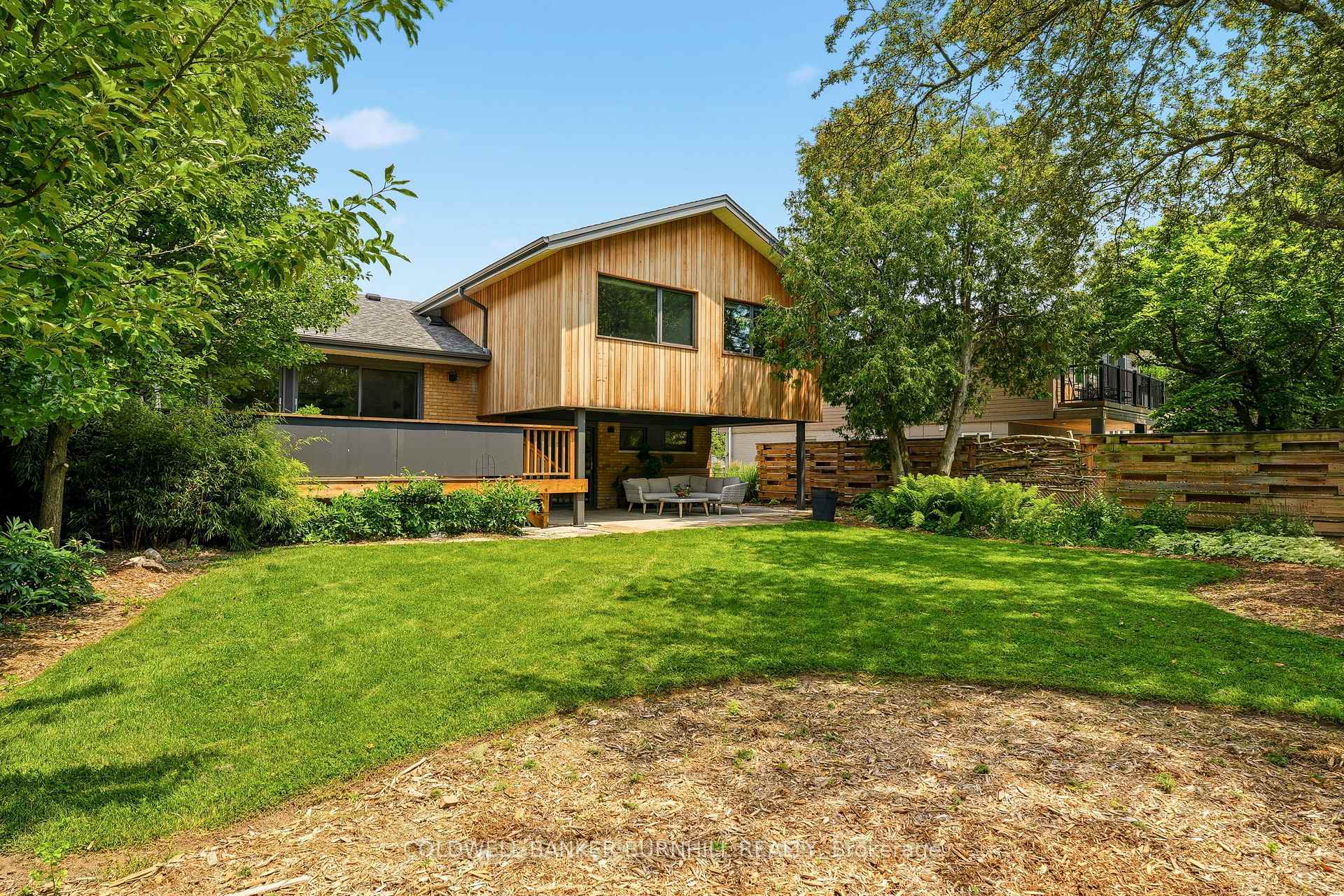 Photo 36 of 332 Newbold Court, Burlington, Brant — HOMEH
