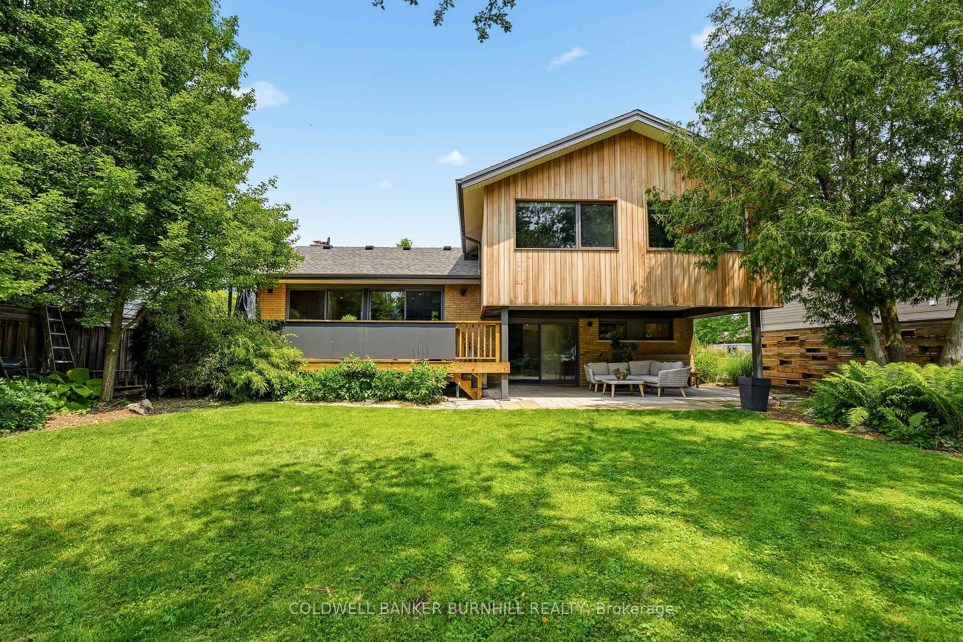 Photo 37 of 332 Newbold Court, Burlington, Brant — HOMEH