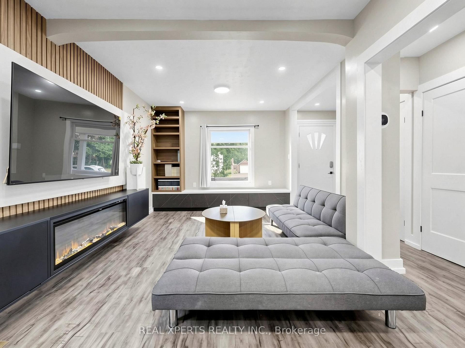 Photo 6 of 4564 Fourth Avenue, Niagara Falls, Cherrywood — HOMEH