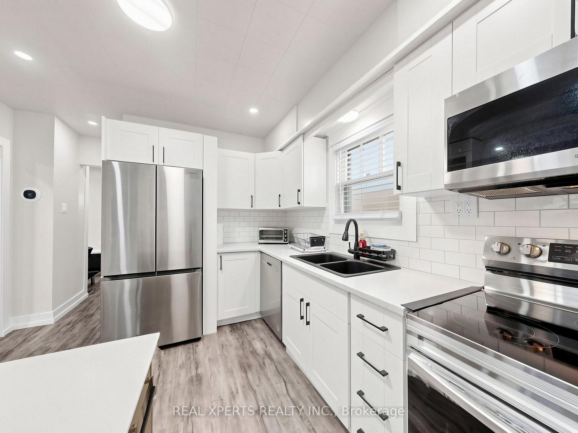 Photo 12 of 4564 Fourth Avenue, Niagara Falls, Cherrywood — HOMEH