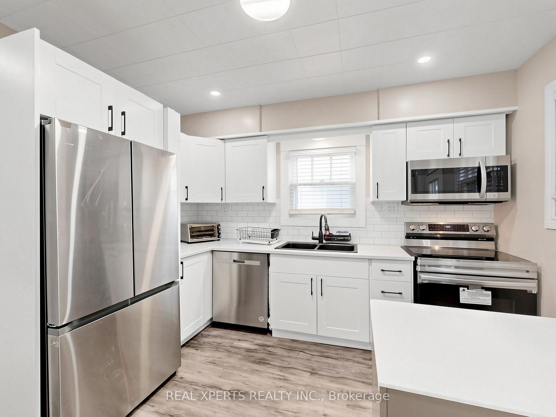 Photo 13 of 4564 Fourth Avenue, Niagara Falls, Cherrywood — HOMEH