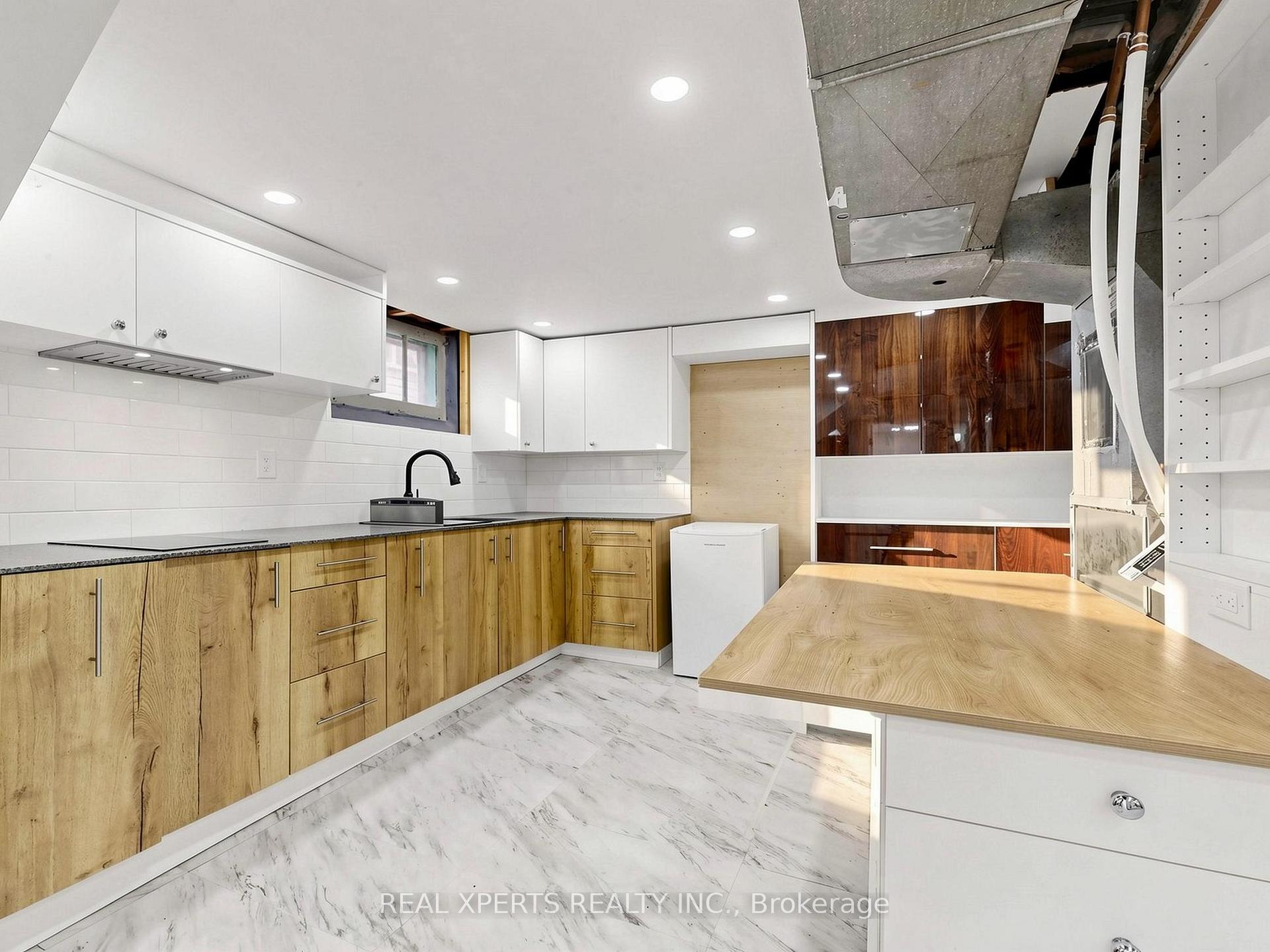 Photo 34 of 4564 Fourth Avenue, Niagara Falls, Cherrywood — HOMEH