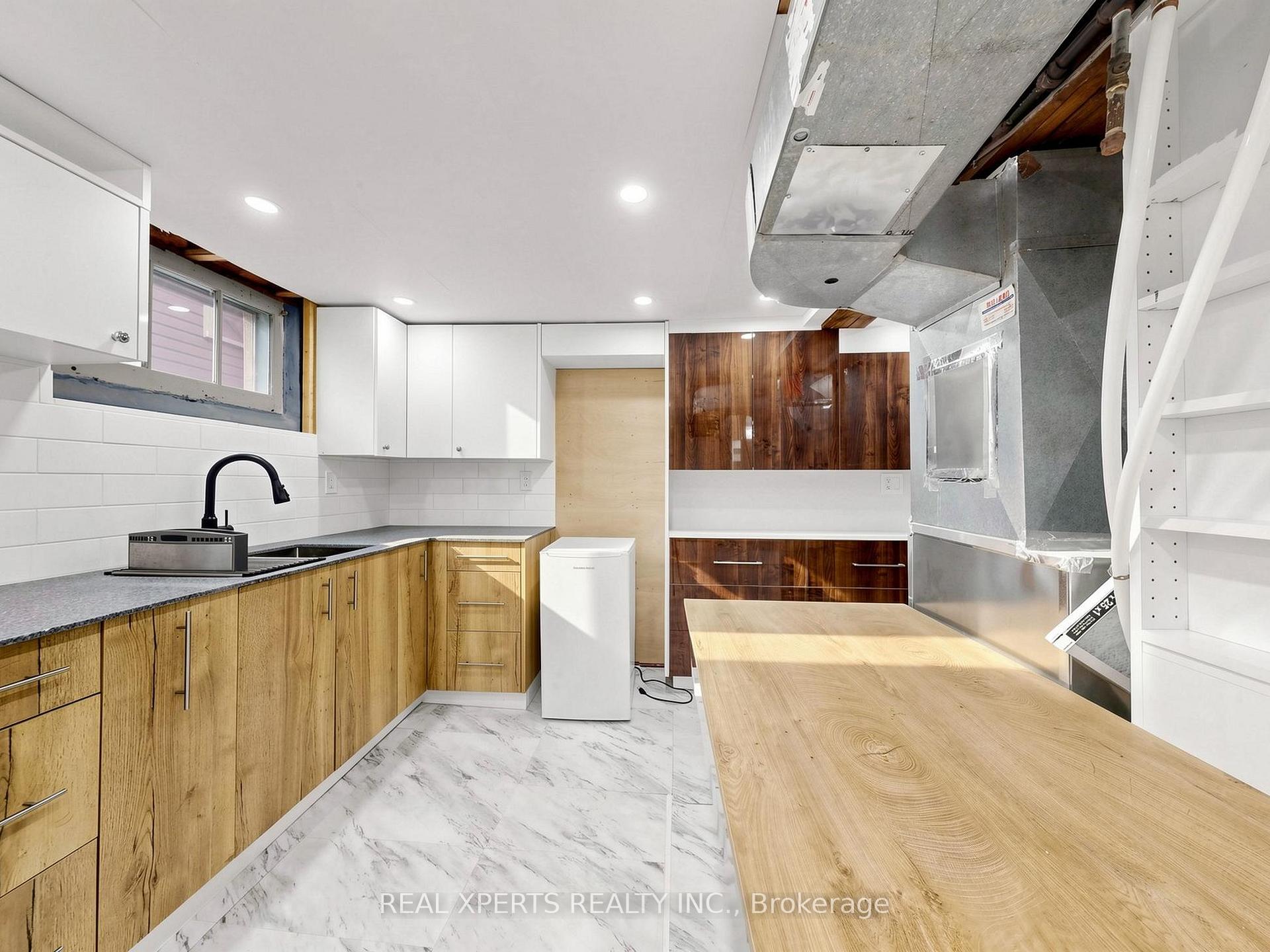 Photo 35 of 4564 Fourth Avenue, Niagara Falls, Cherrywood — HOMEH