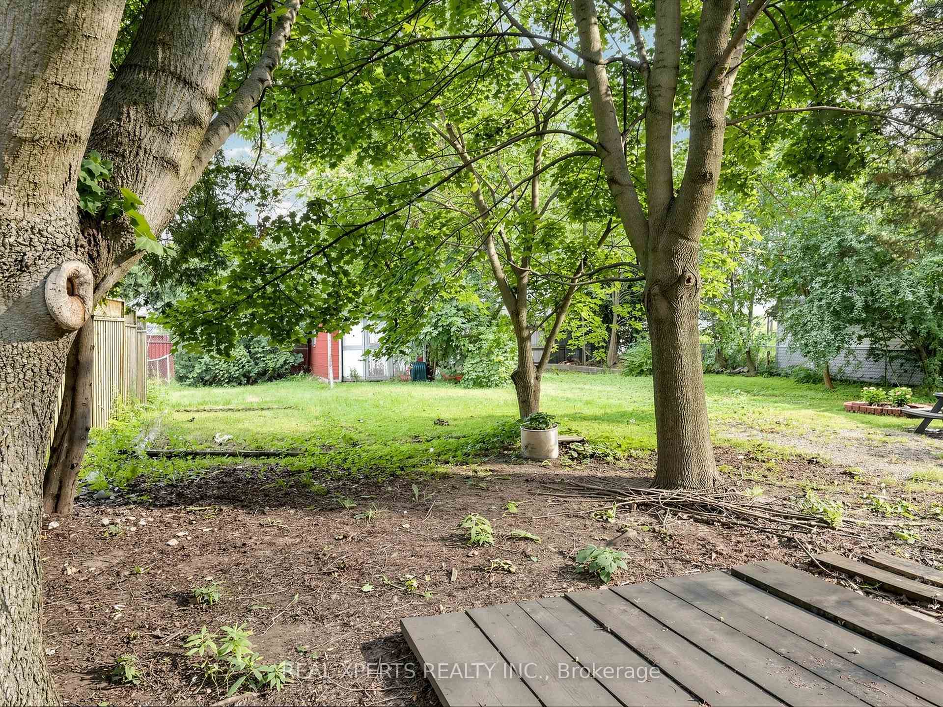 Photo 41 of 4564 Fourth Avenue, Niagara Falls, Cherrywood — HOMEH